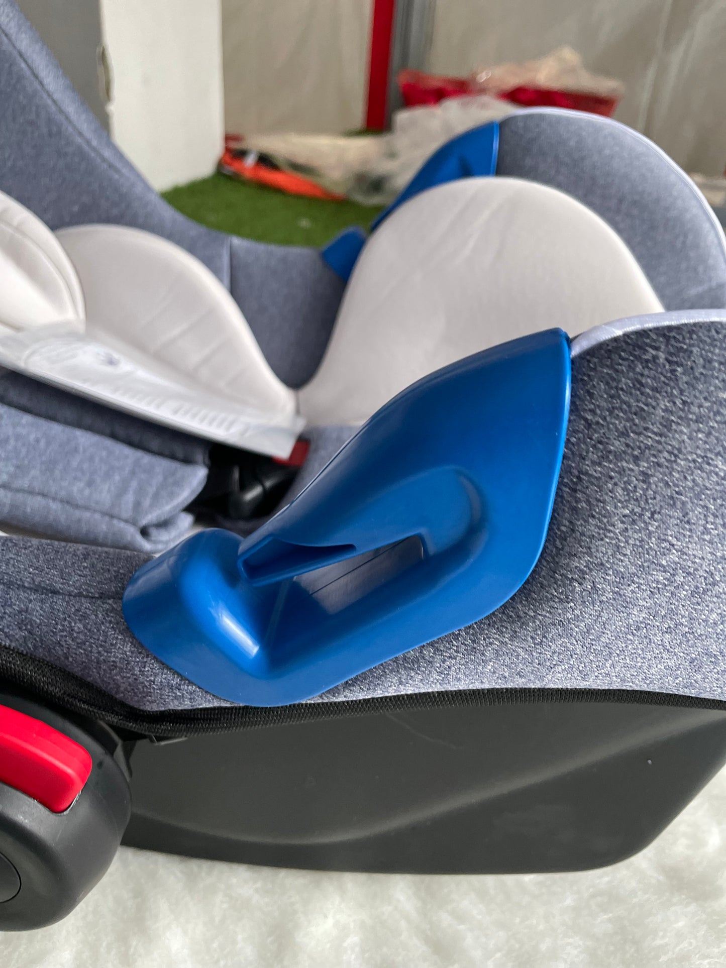 White Carry Cot G101