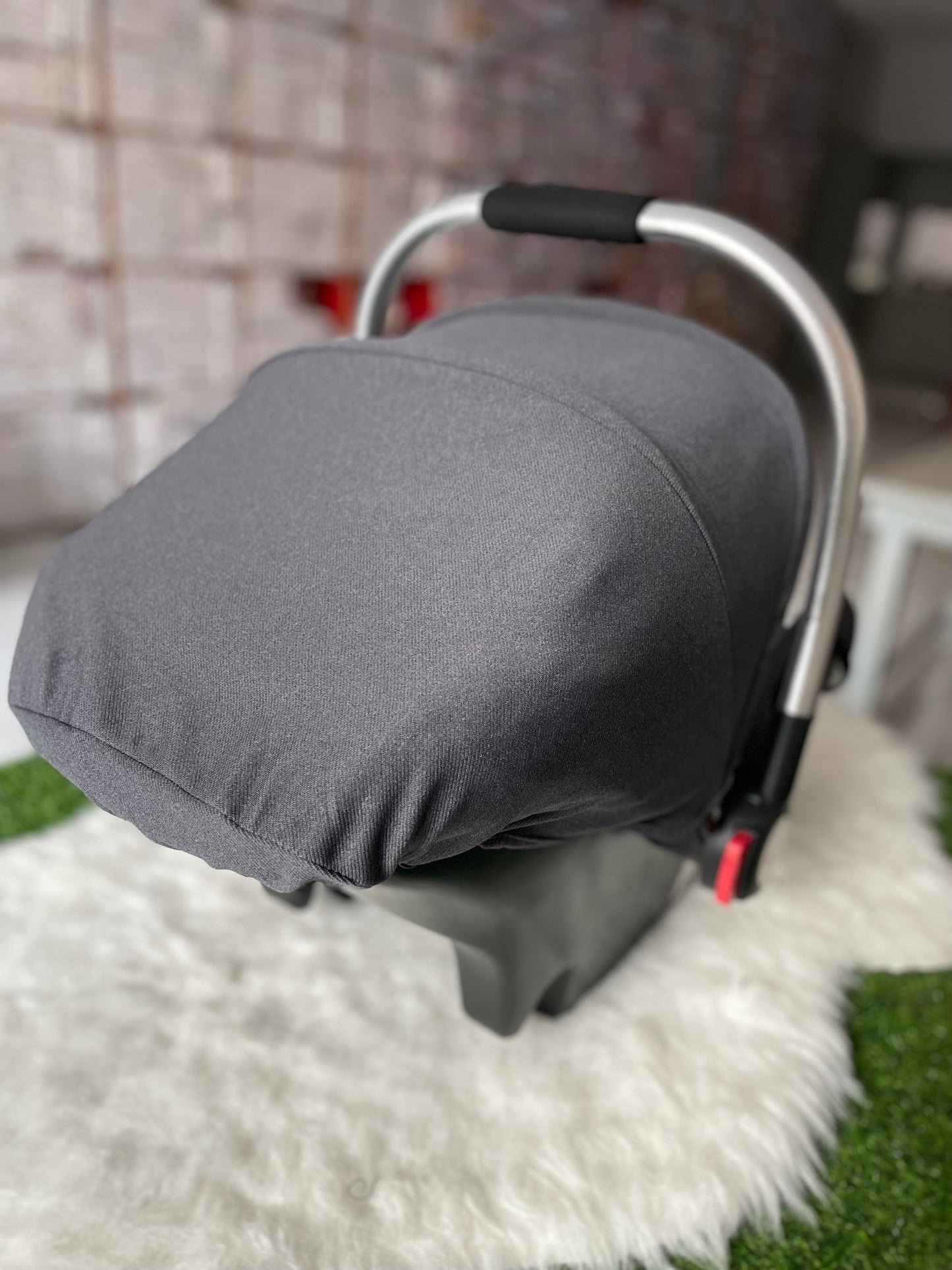 Dark Grey Carry Cot C002