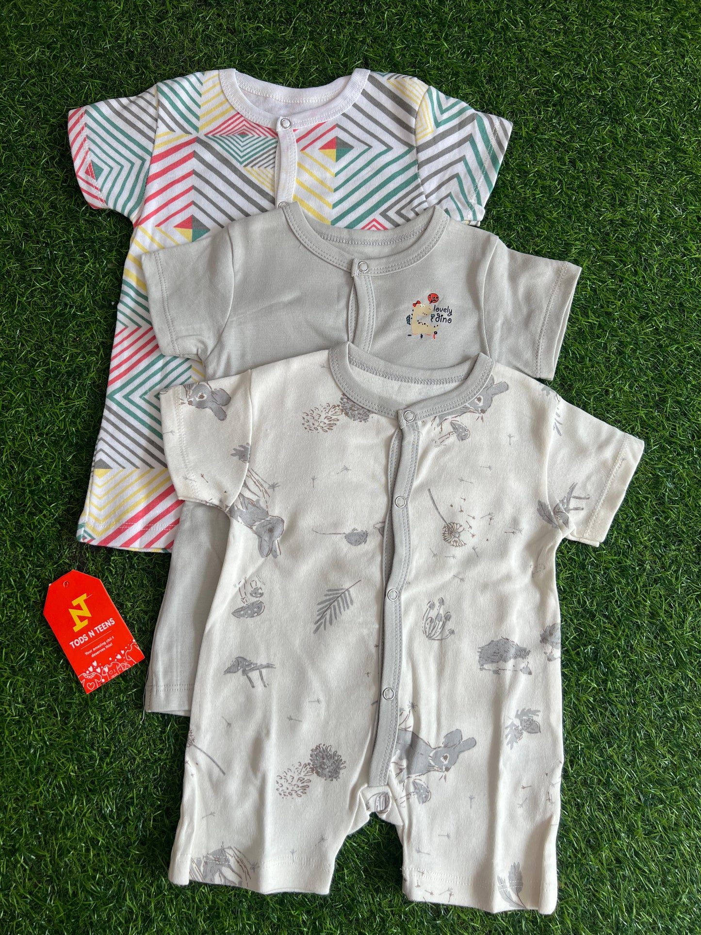 VP23-Pack of 3 Bodysuits