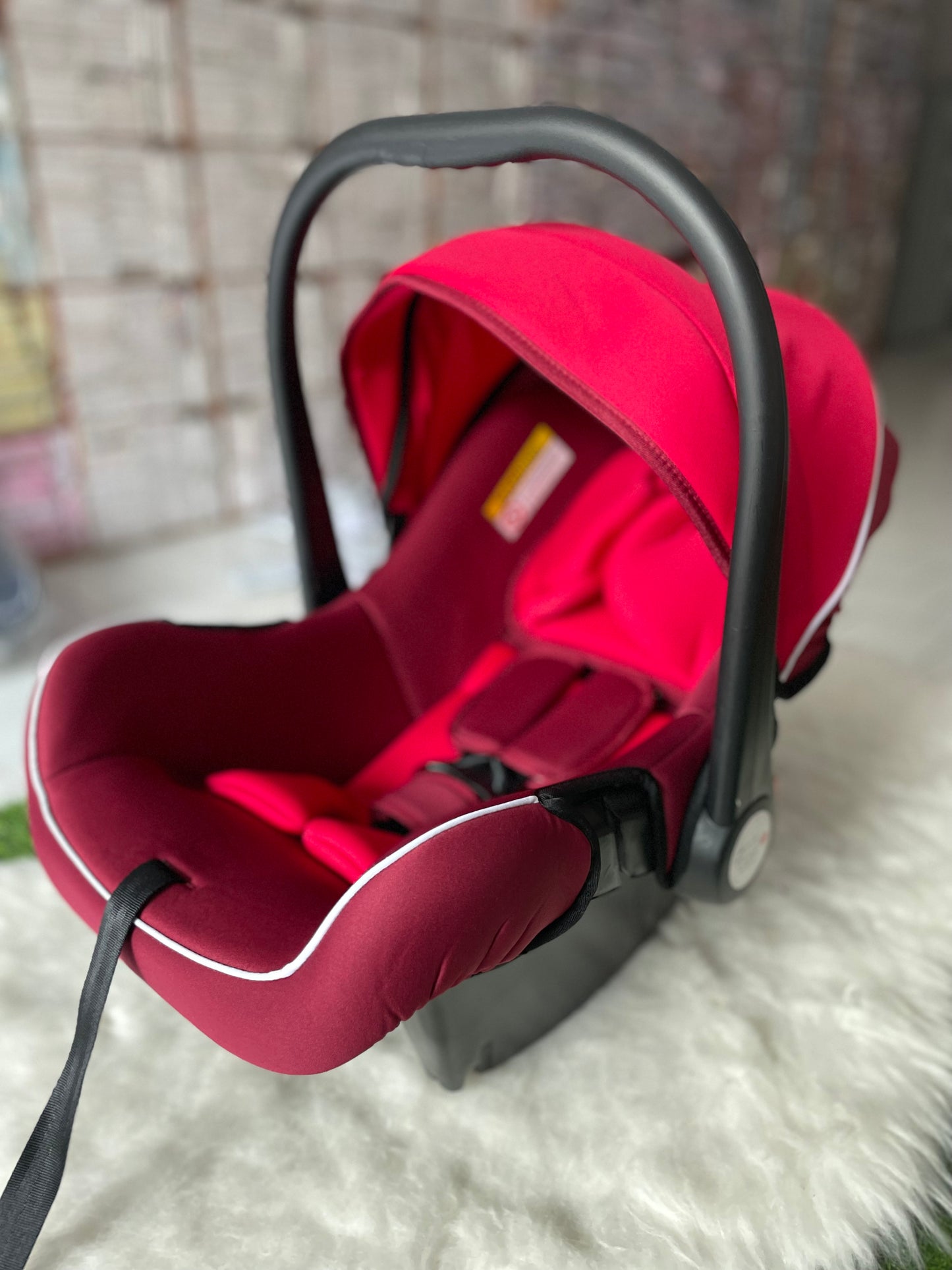 Red Carry Cot C005