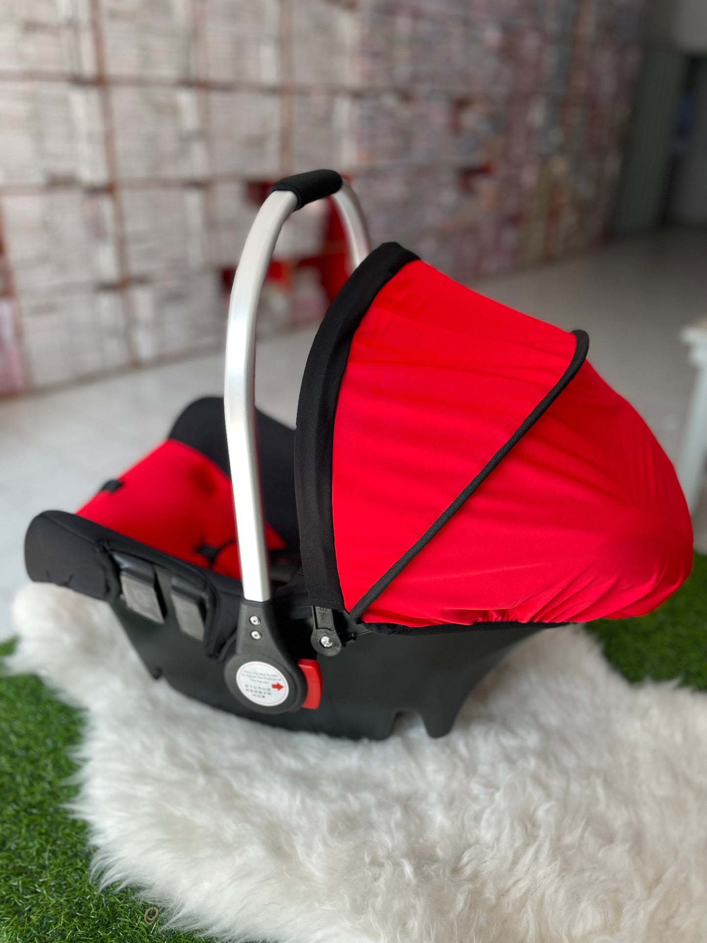 Carry Cot Red SQ001