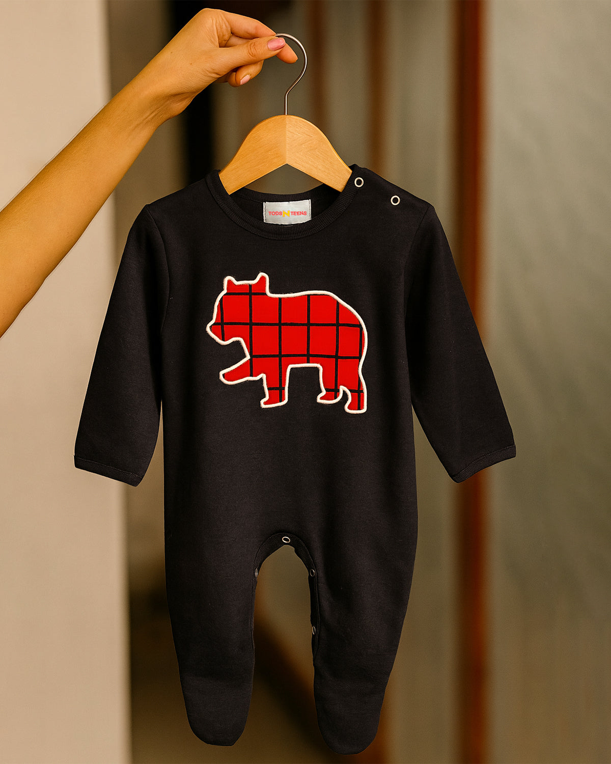 N838-Cozy Winter Romper (0-36M)