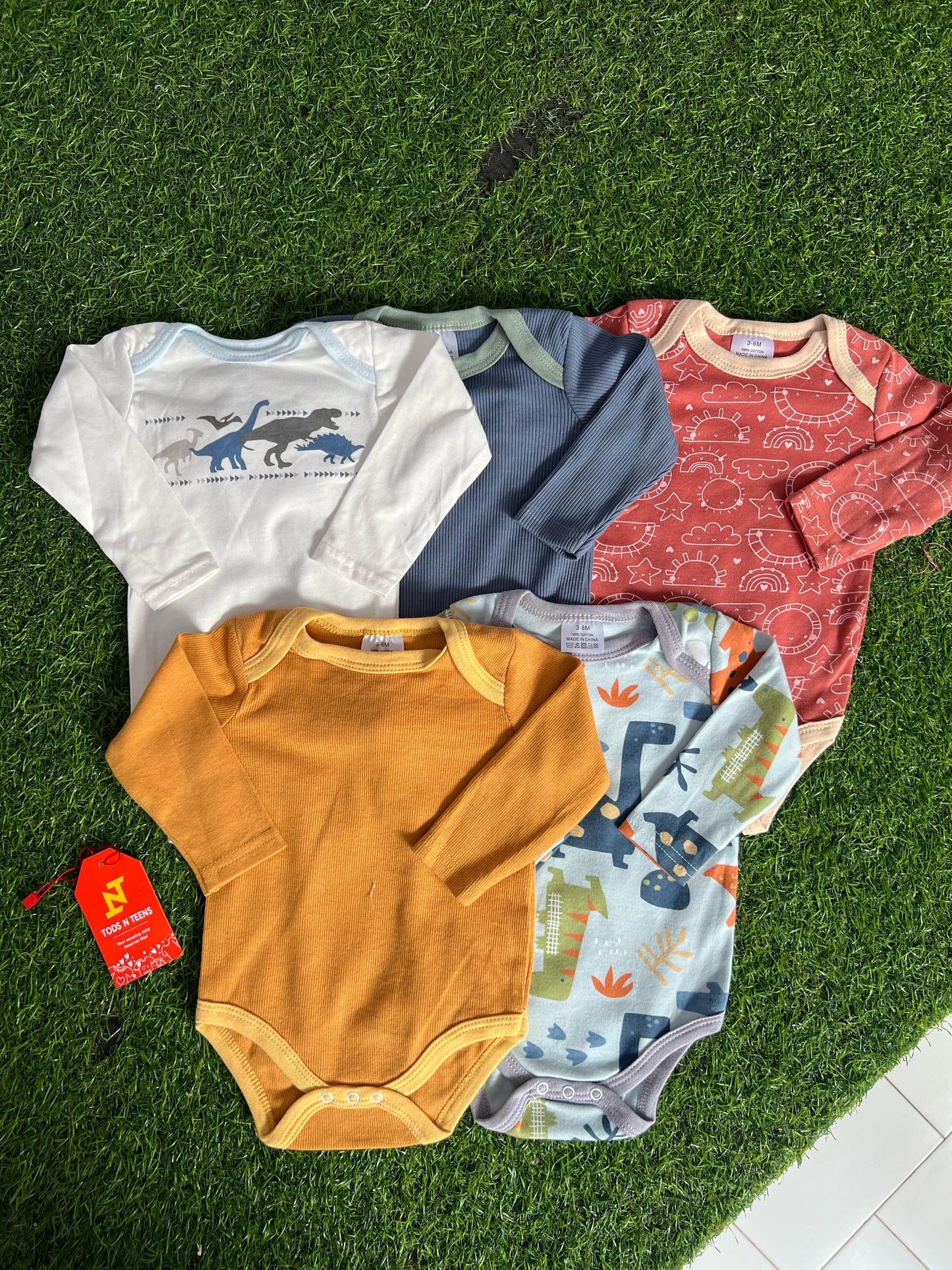 Pack Of 5 Premium Baby Bodysuits (3-6M)