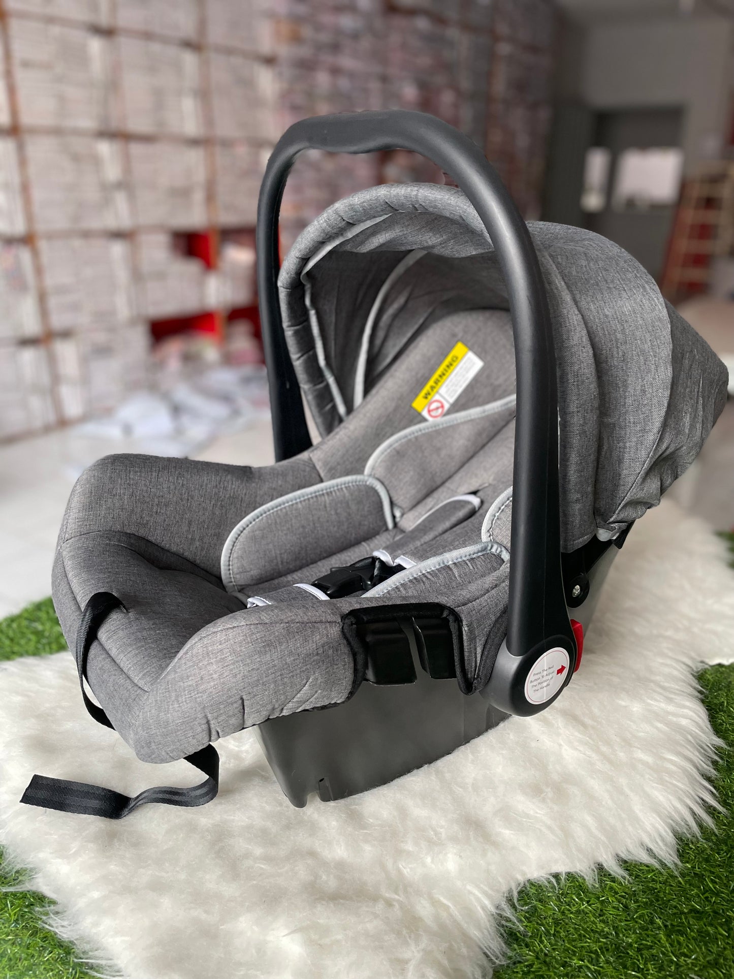 Grey Carry Cot SQ002