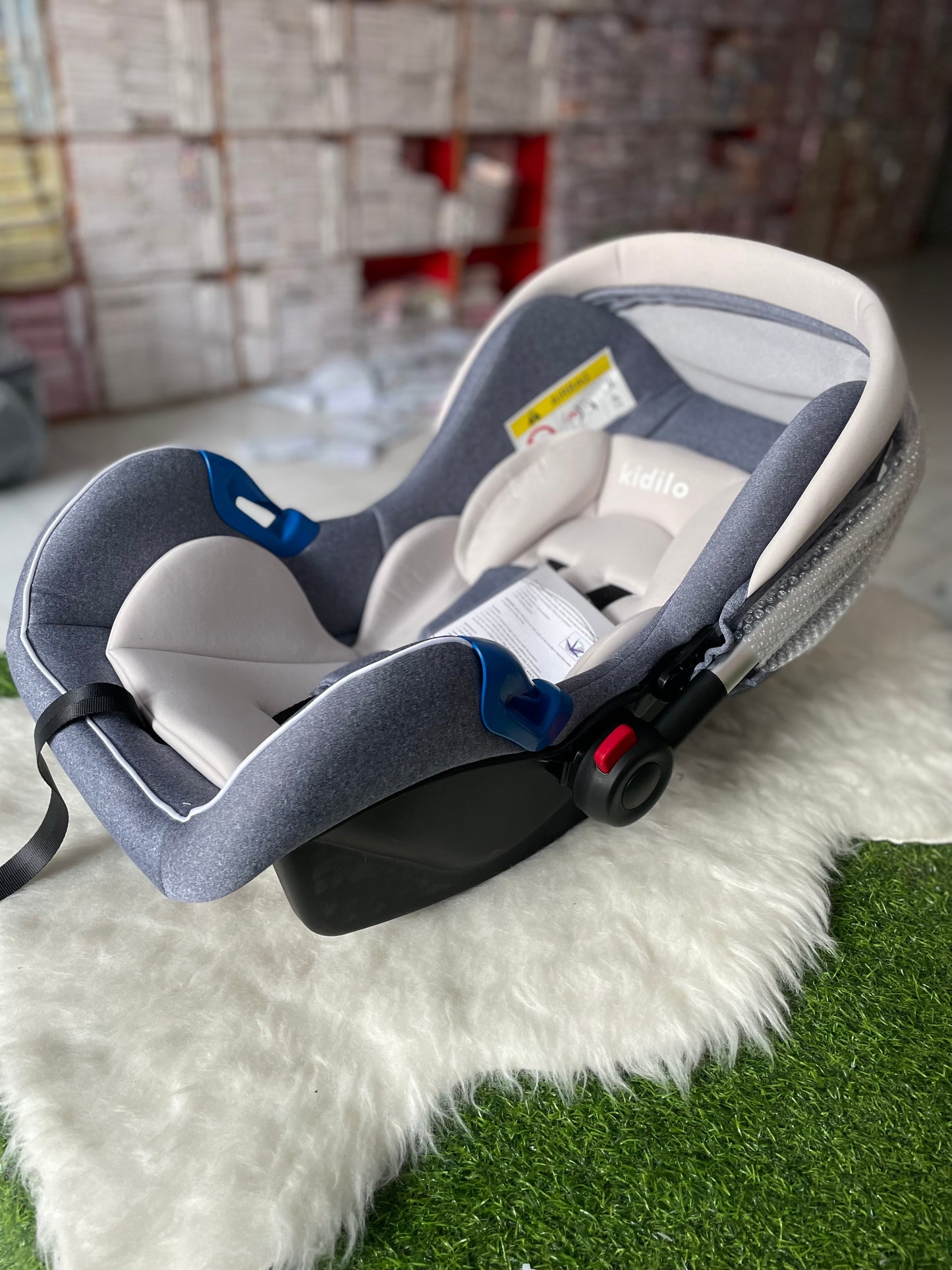 White Carry Cot G101