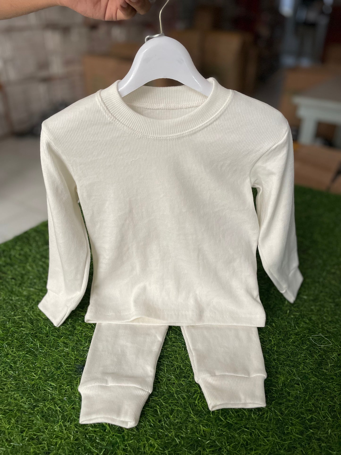 N852-White Warmer Set 2 Piece (0M-36M)
