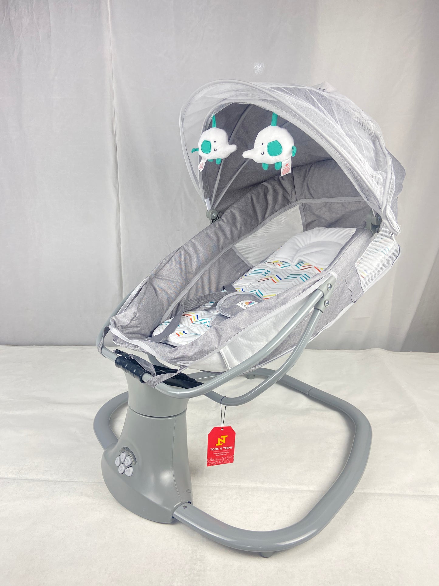Mastela 3 in 1 Deluxe Multi-Functional Rocker