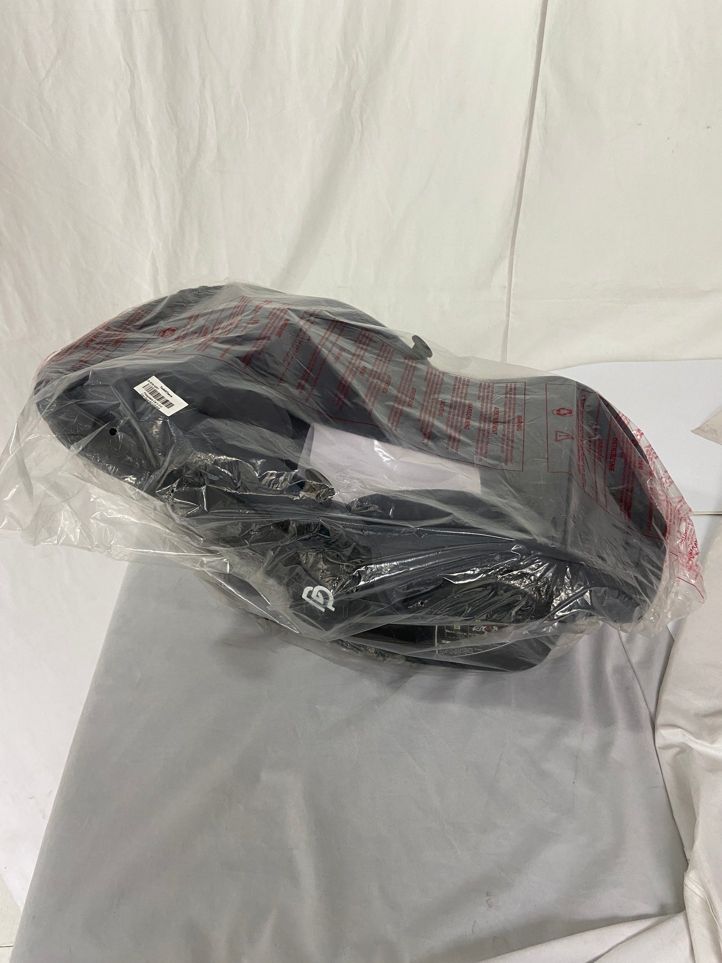Red Carry Cot C005