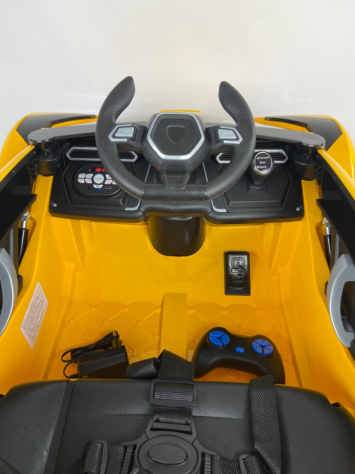 Luxurious Yellow Lamborghini Racing Electric Car C603