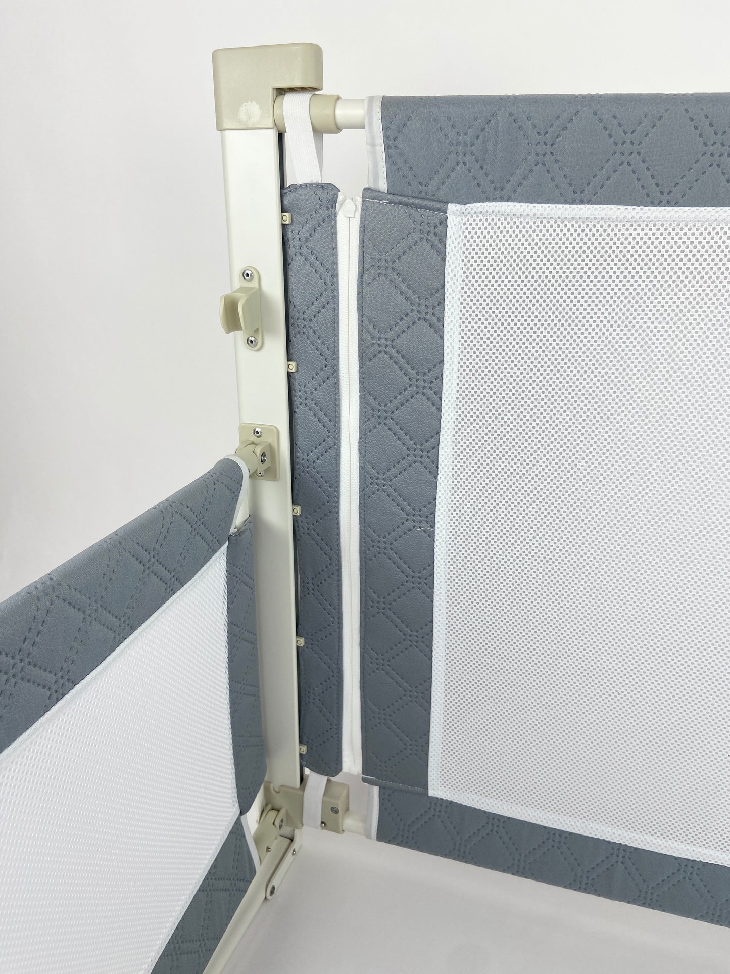 3-in-1 Portable Crib with Rails - Cot Sleeper for Baby in Bed - BZ-B-101