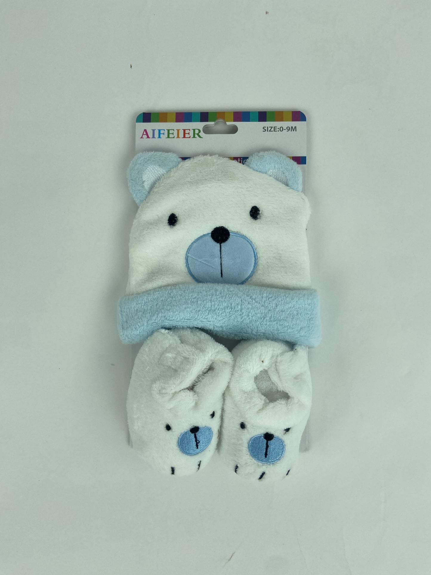 GP58-Winter Hat + booties set - (0-9M)