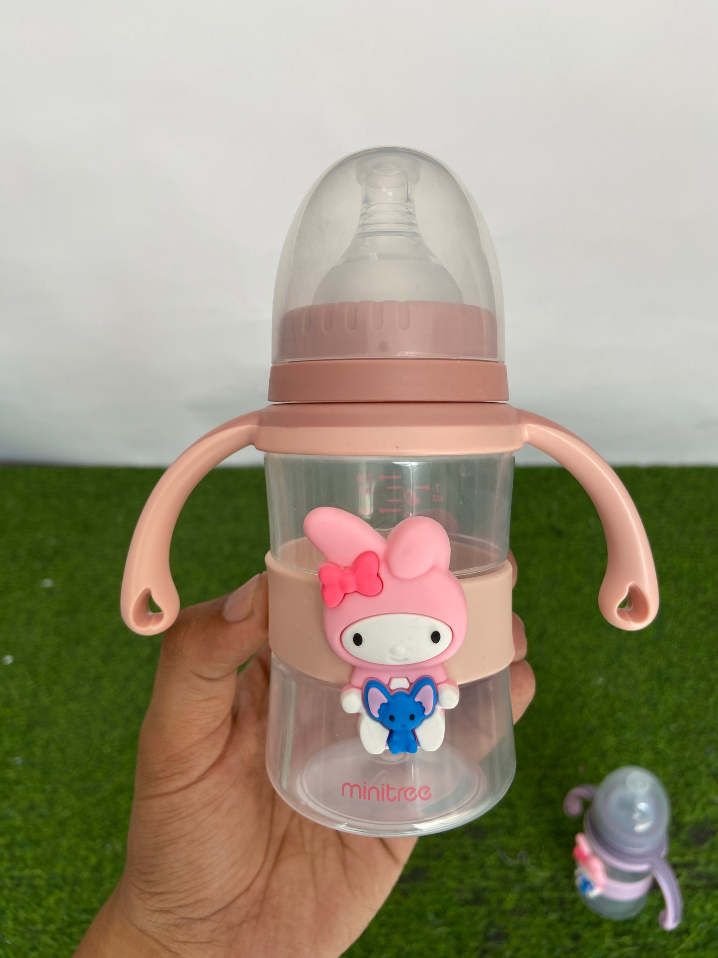 FE196-Bear baby feeding bottle 210ML