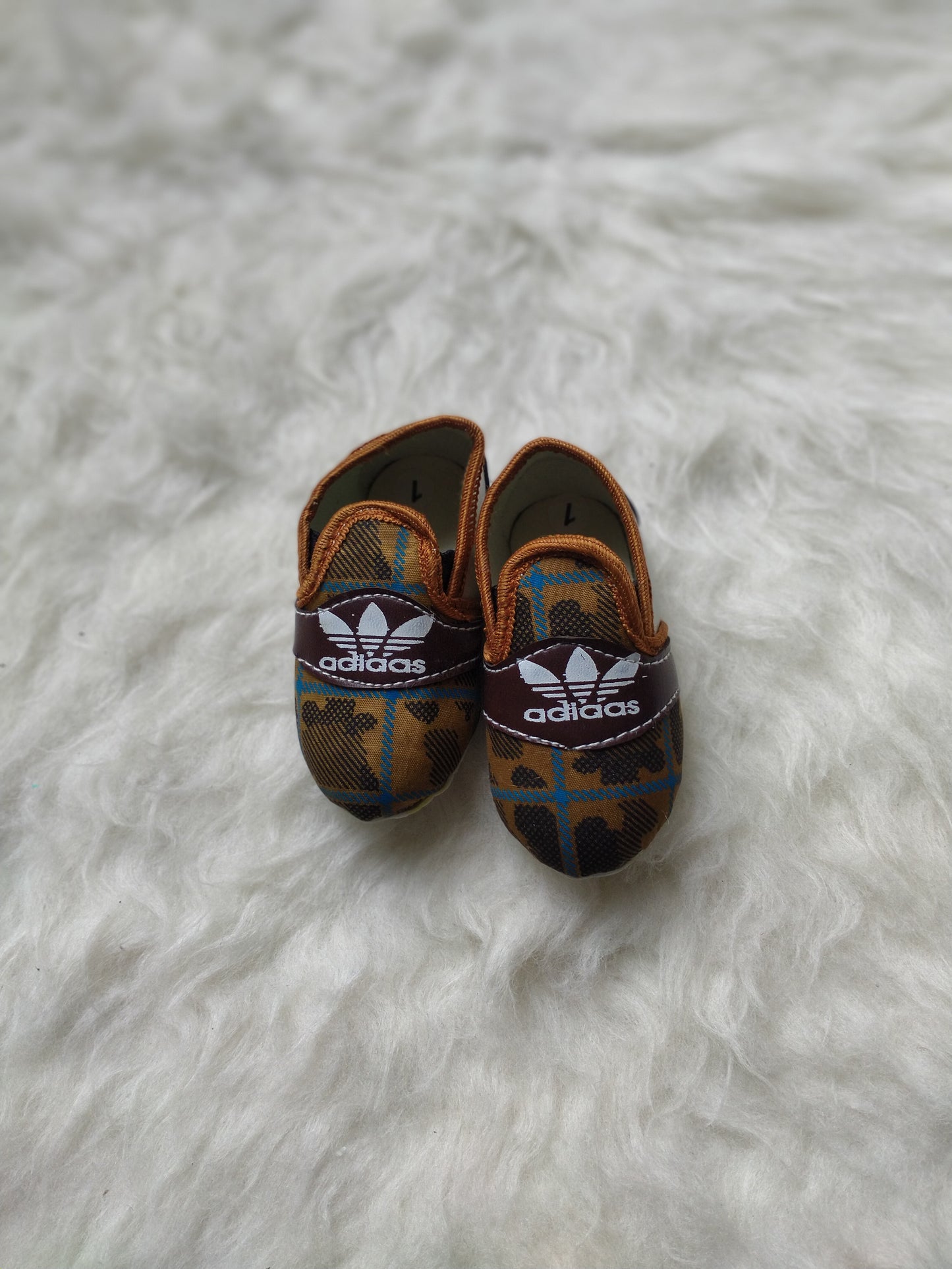 SH250-Baby Booties