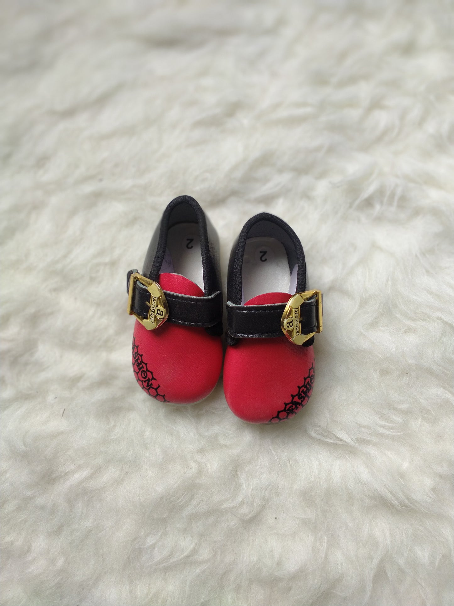 SH249-Baby Booties