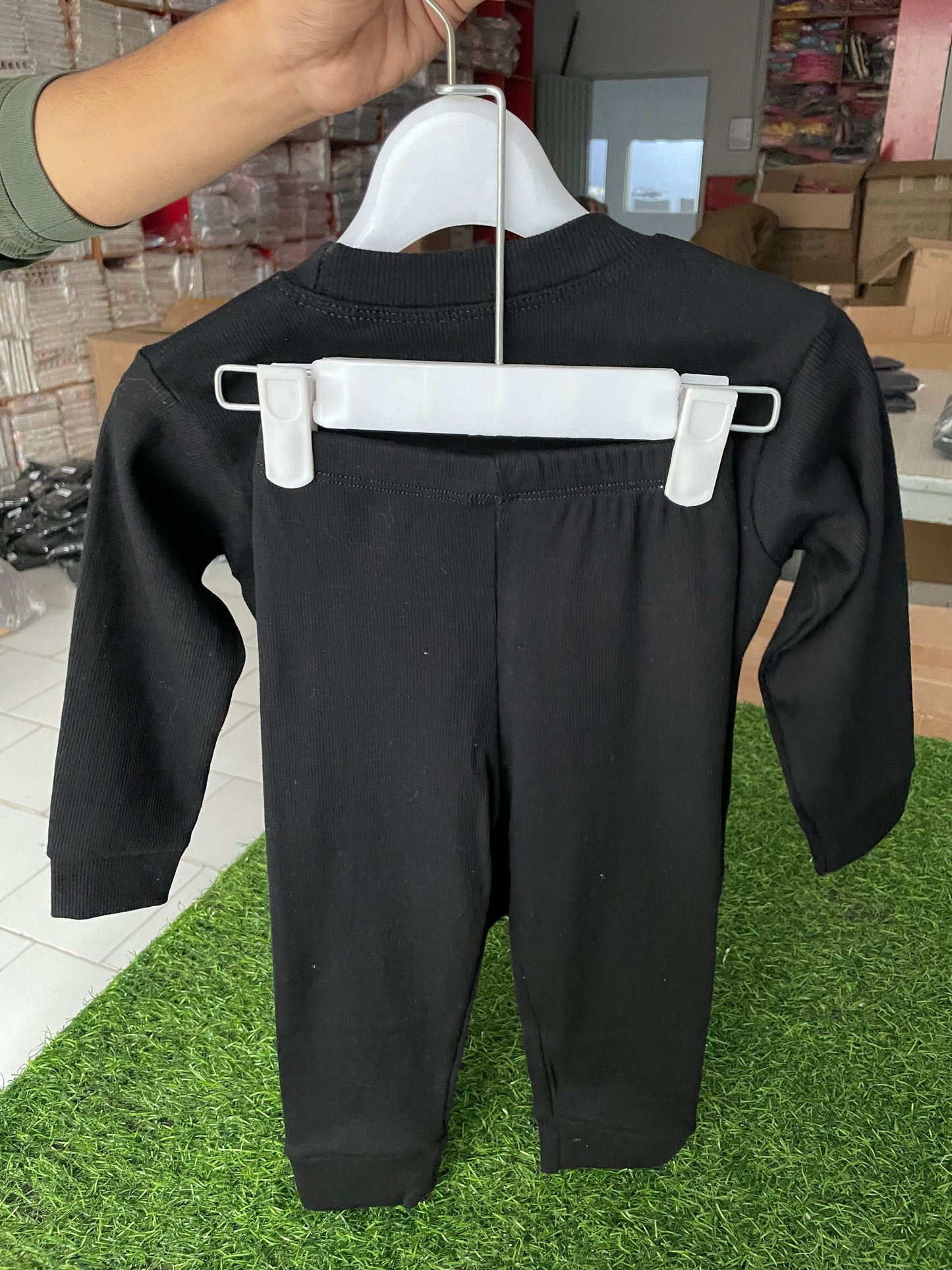 N855-Black Warmer Set 2 Piece (0M-36M)