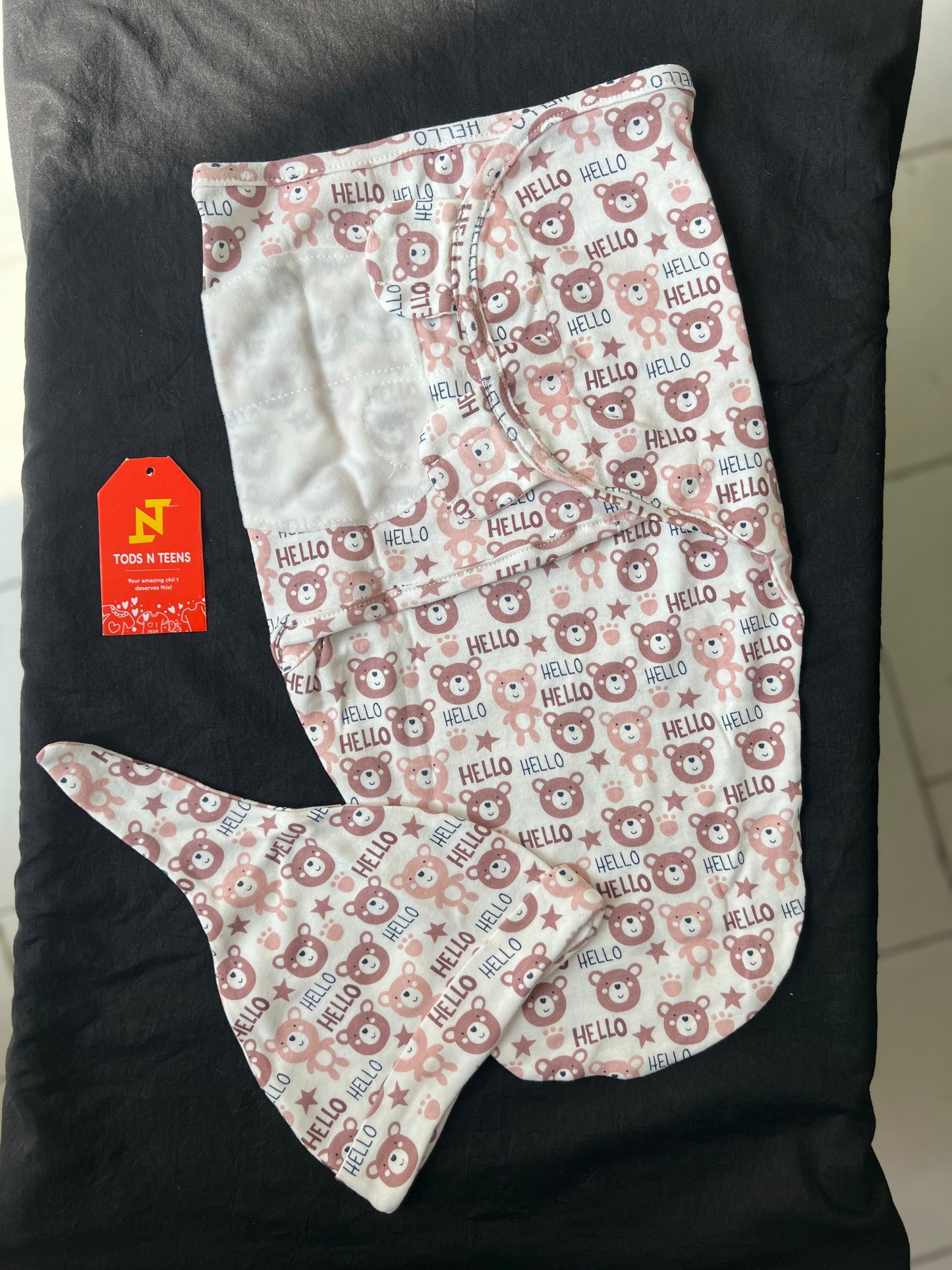 SHT273-Swaddle Me with Cap