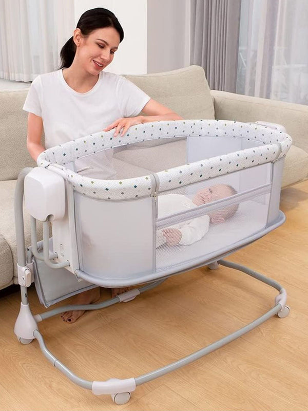 Mastela Deluxe 3-in-1 Bassinet