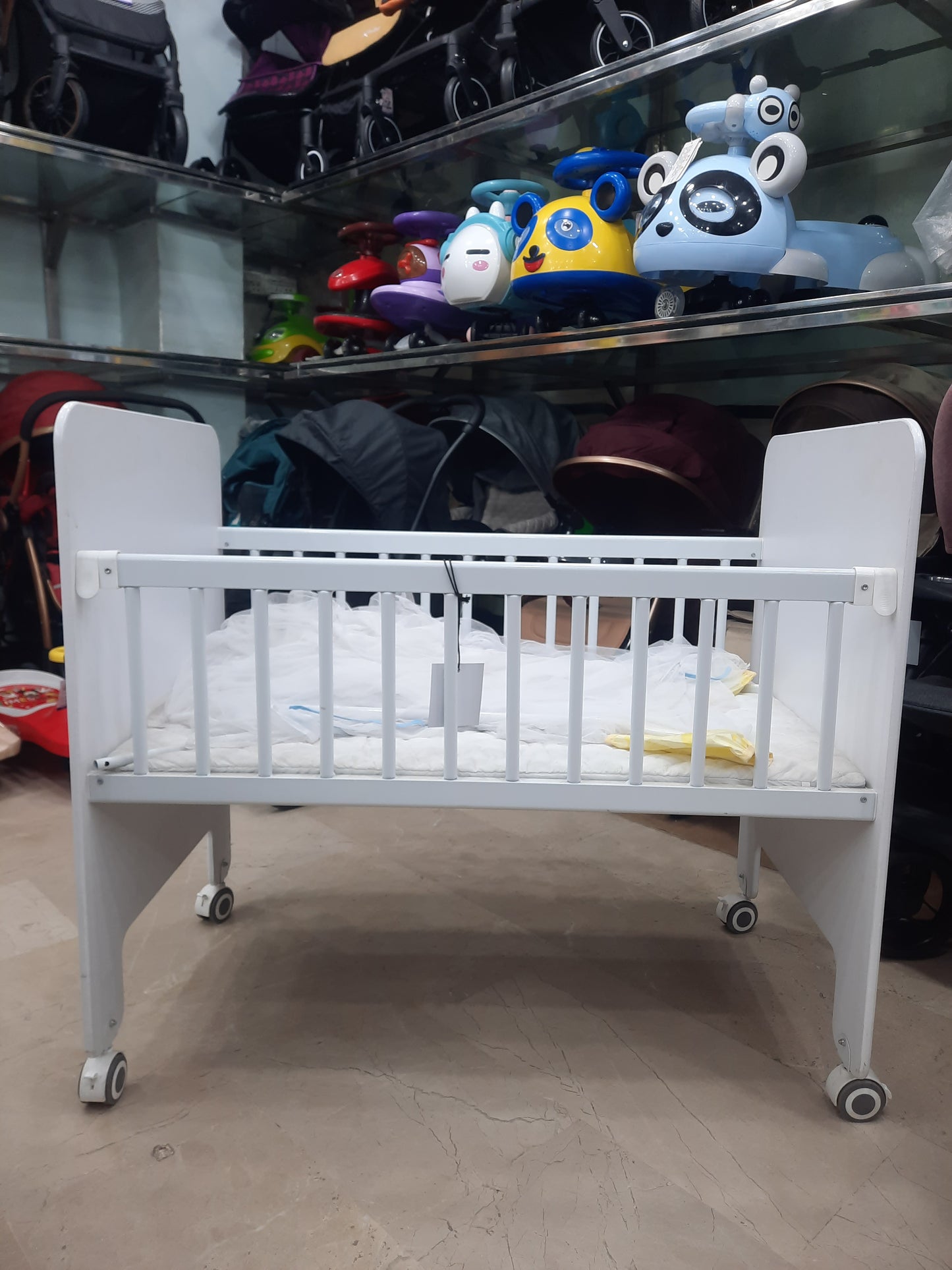 Baby Cot With Mosquito Net-W226