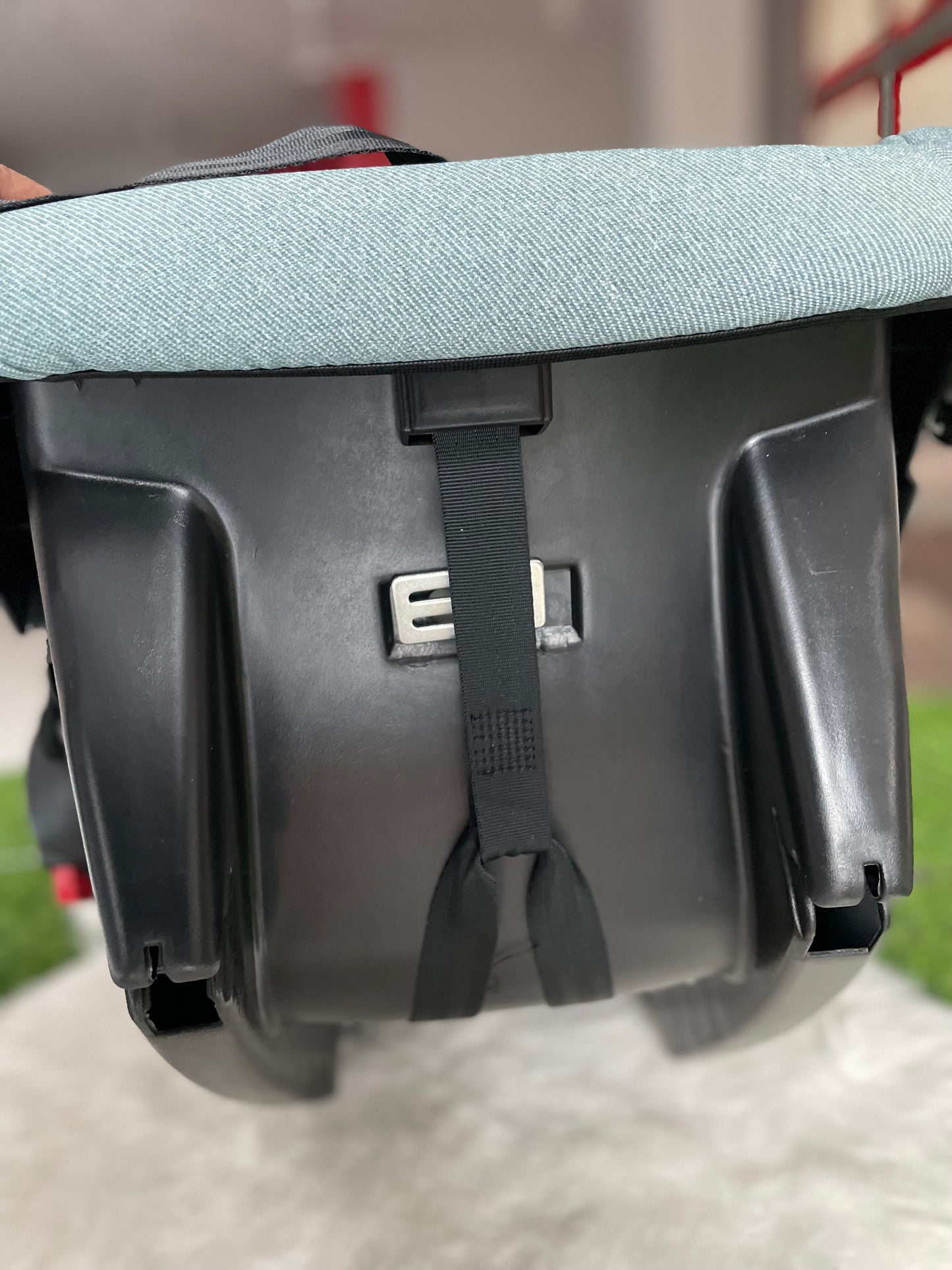Light Grey Carry Cot C002