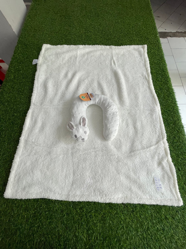 SHT347-Blanket with pillow