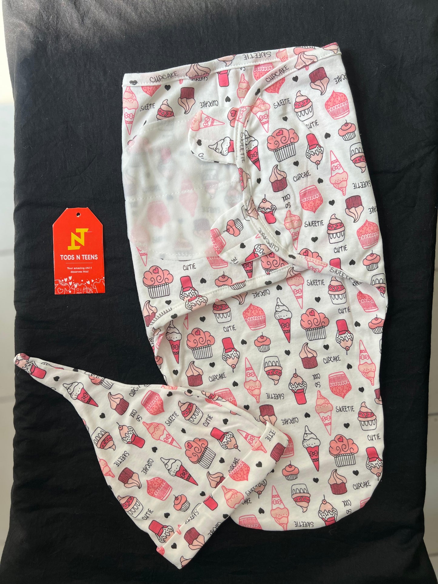 SHT273-Swaddle Me with Cap