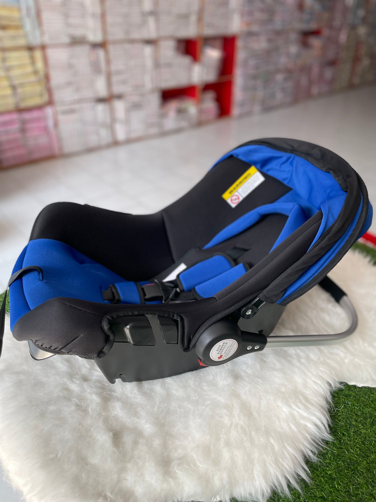 Blue Carry Cot SQ001