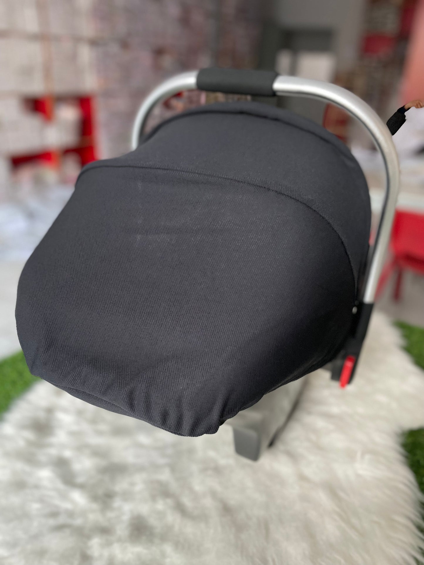 Black Carry Cot C002