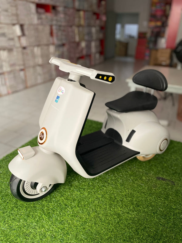 Imported Electric Vespa Scooter - 916