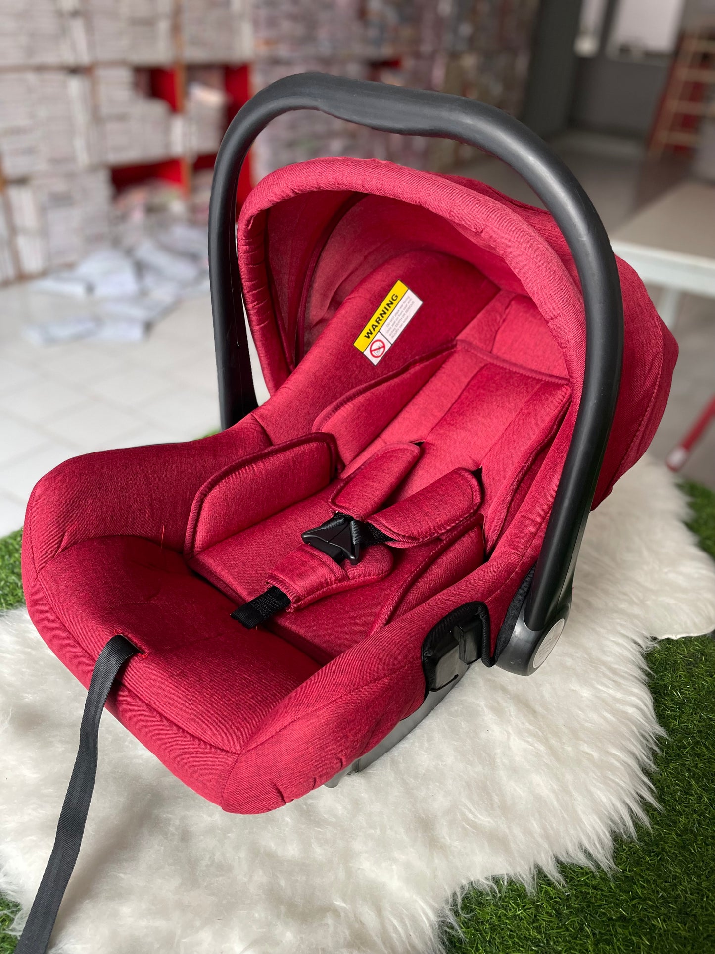 Red Carry Cot SQ002