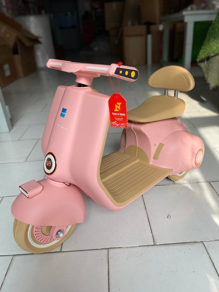 Imported Electric Vespa Scooter - 916