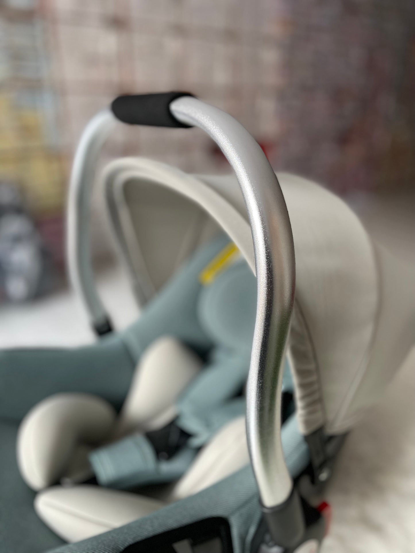 Light Grey Carry Cot C002
