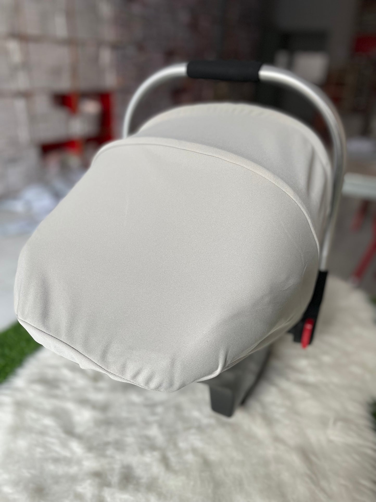 Light Grey Carry Cot C002