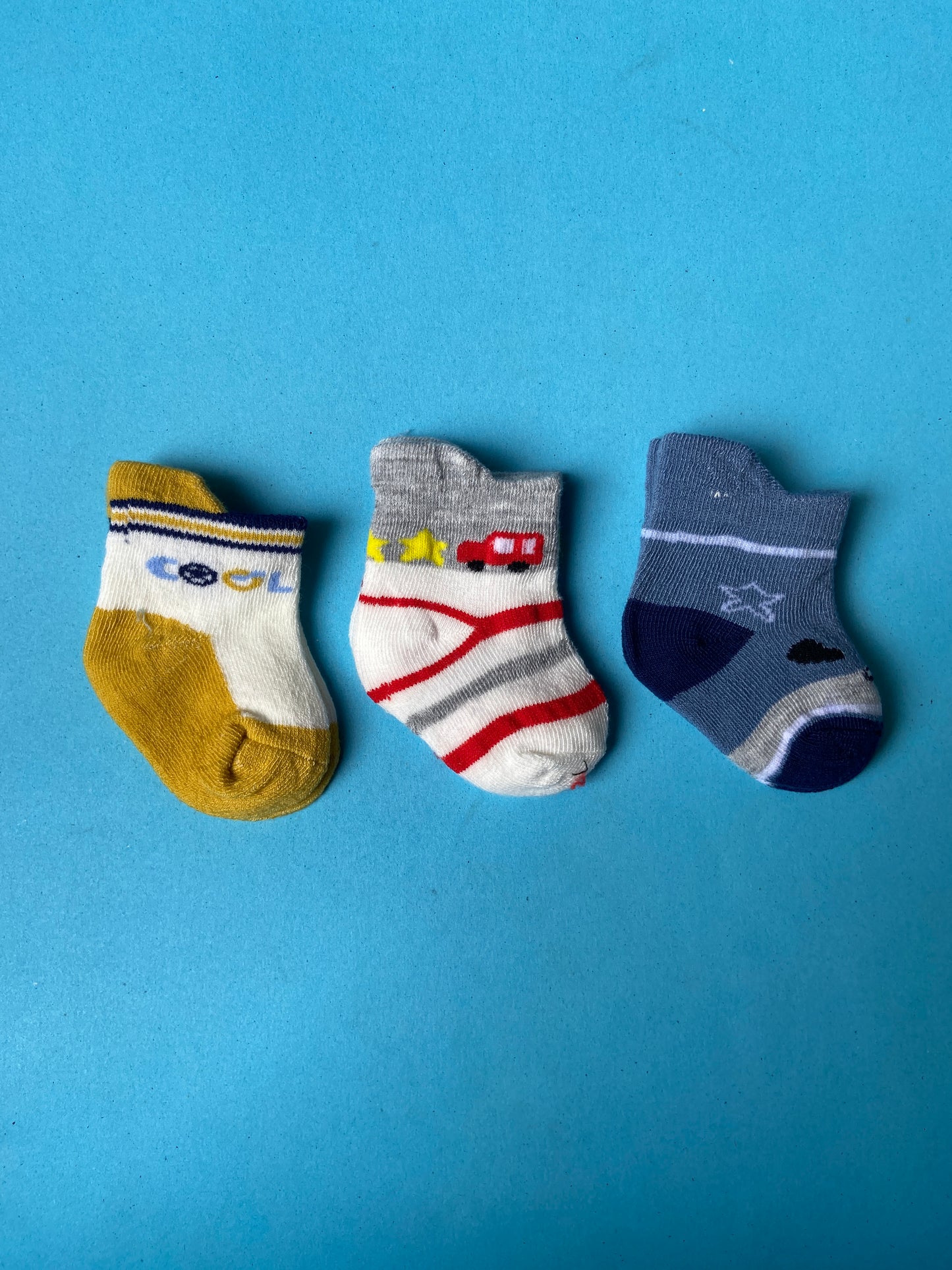 SH540-pack of 3 Winter Baby Socks - 0-6M