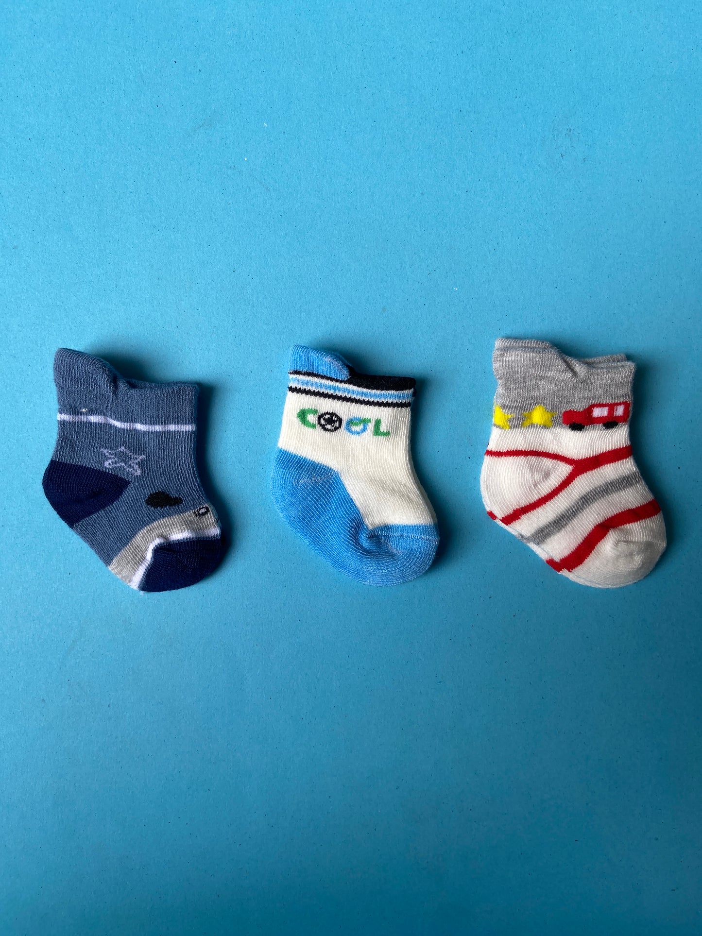 SH540-pack of 3 Winter Baby Socks - 0-6M