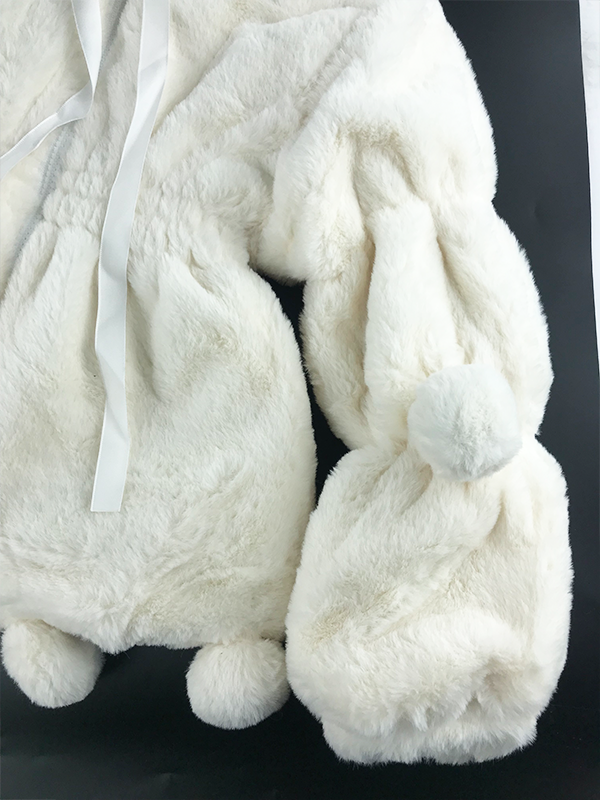 G252- Girls White Fur Coat