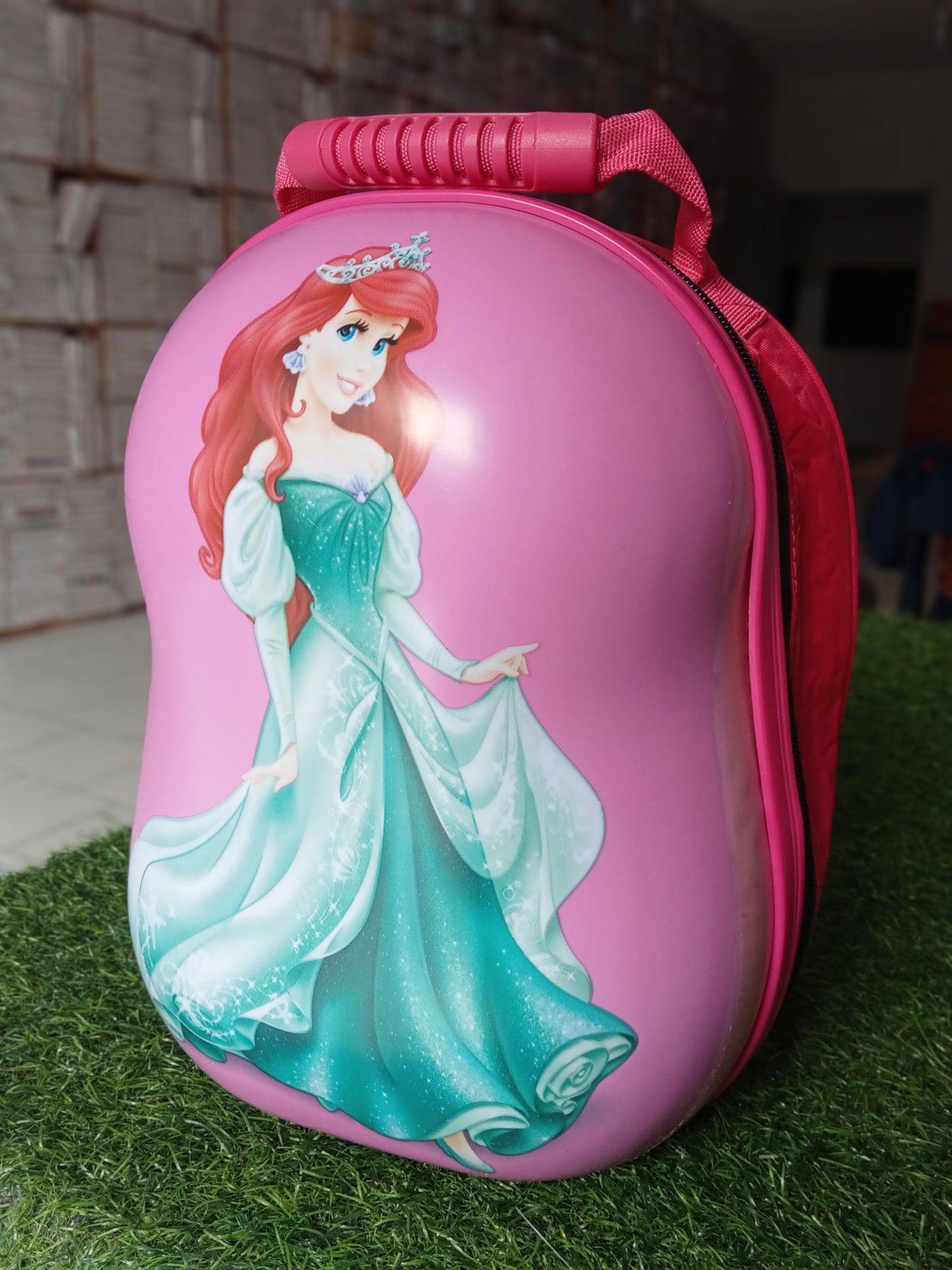 SB03-Egg Shell Back Pack