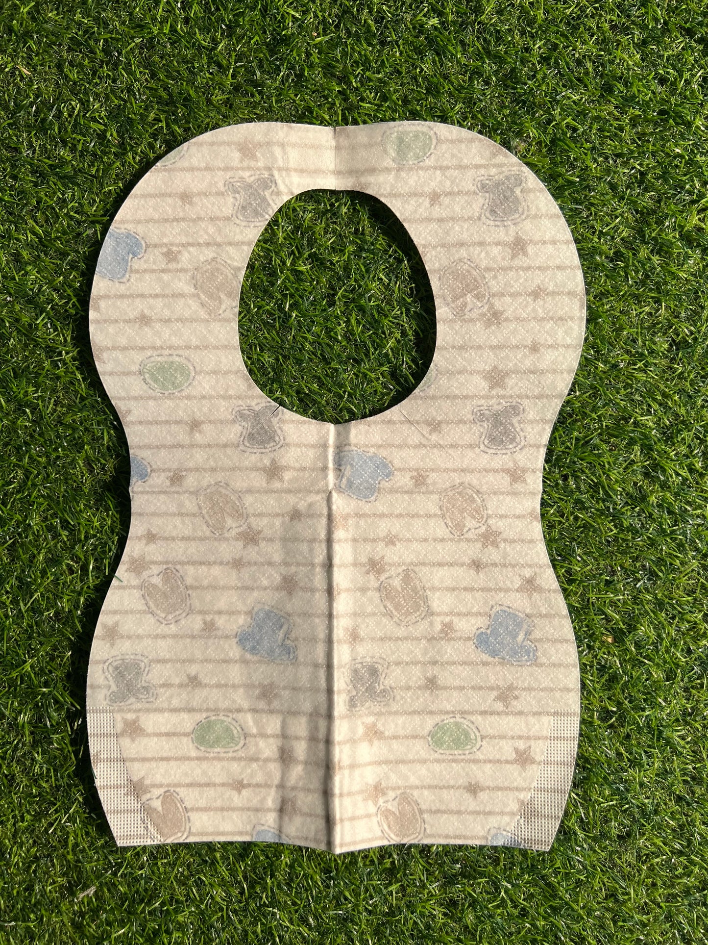 BB111-Disposable Bibs