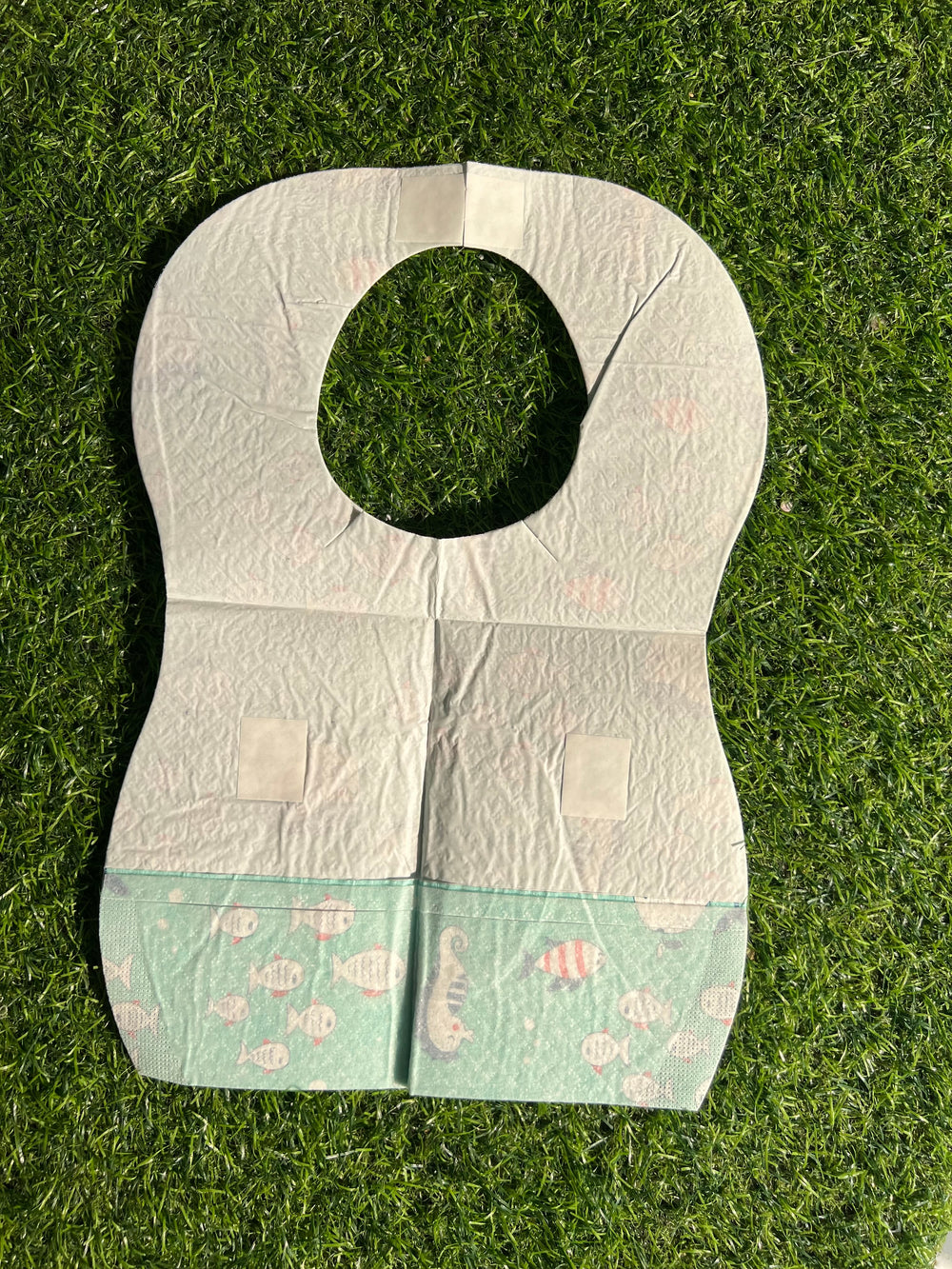 BB111-Disposable Bibs