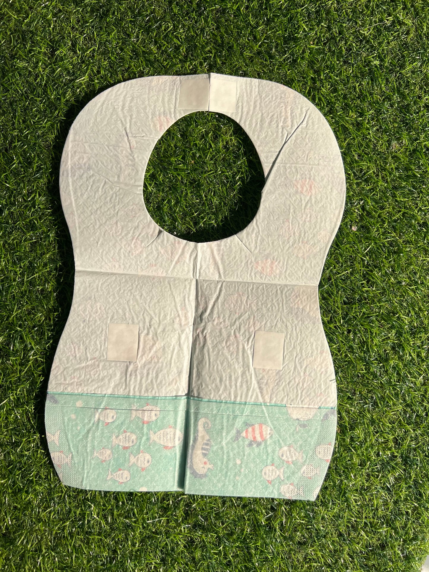 BB111-Disposable Bibs