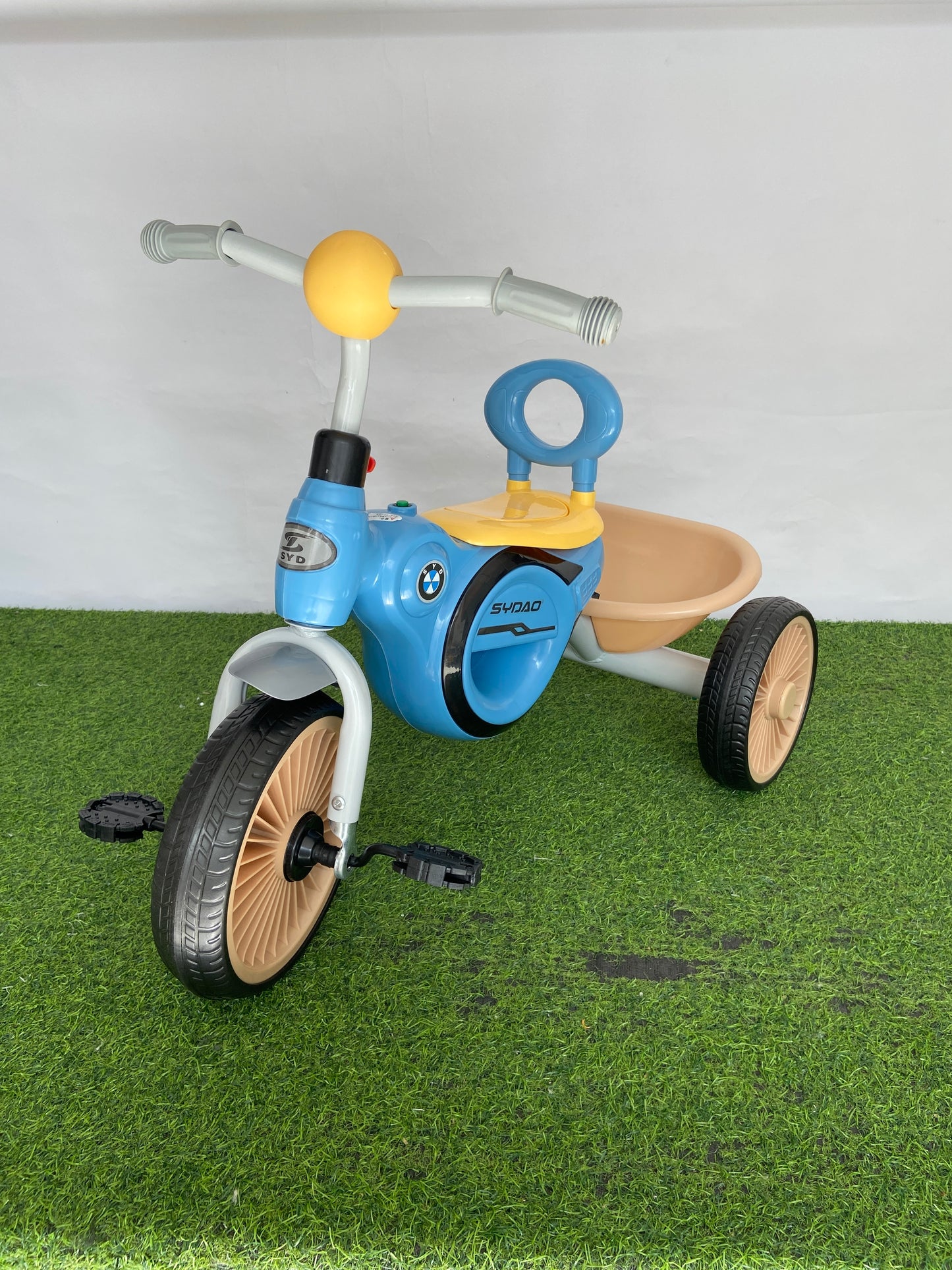 Baby Tricycle With & Lights - T760