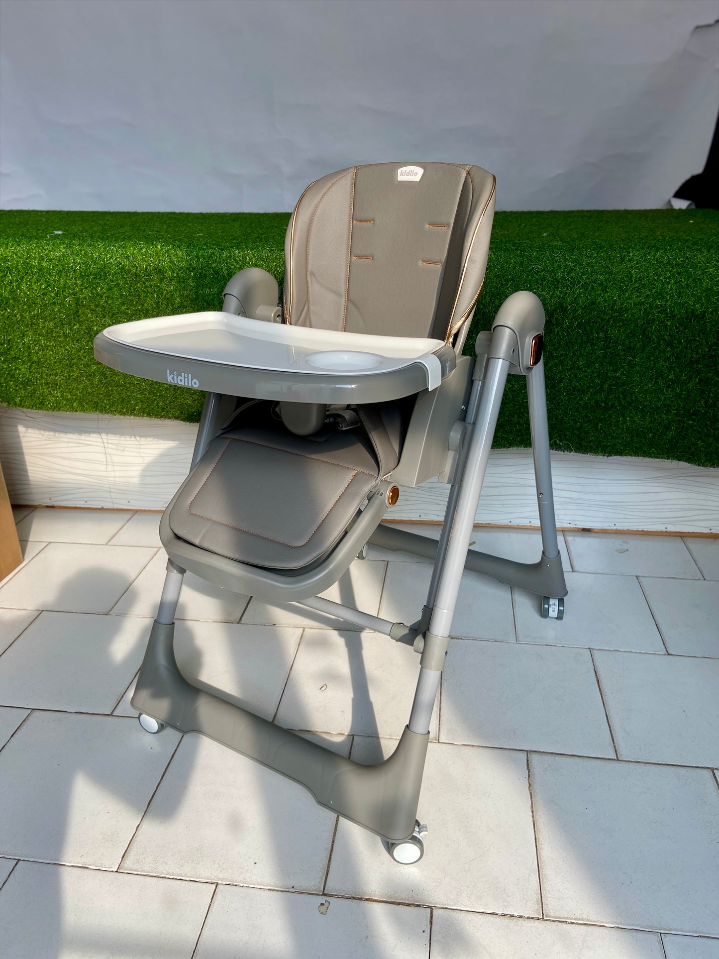 Kidilo 2-in-1 Highchair With Swing Function - DC02