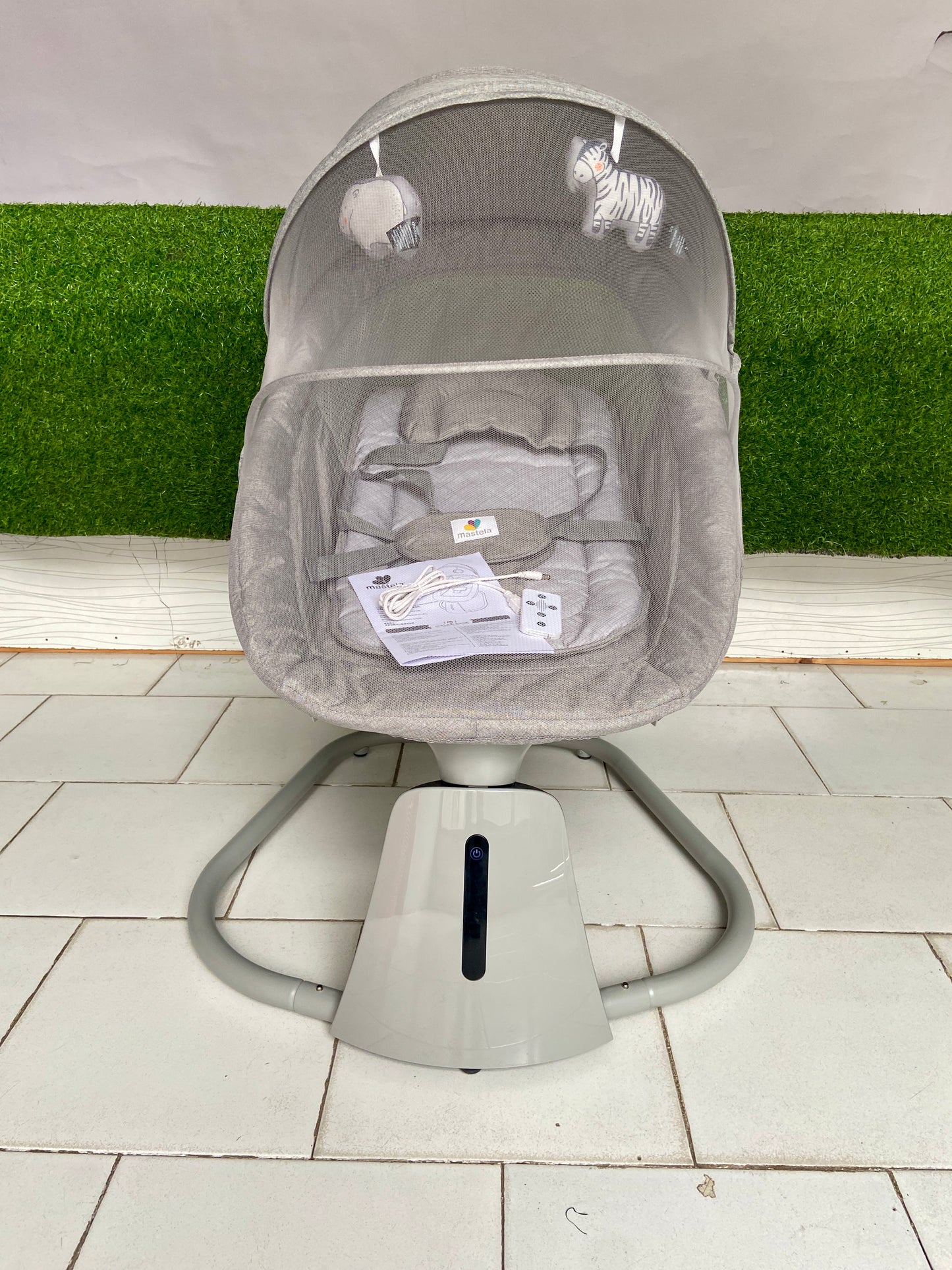 Mastela 3-in-1 Aura Deluxe Bassinet