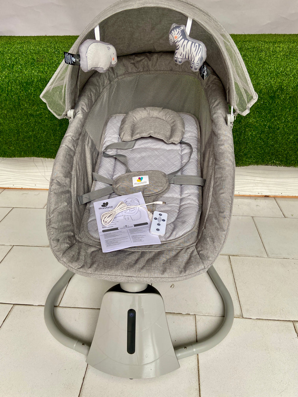 Mastela 3-in-1 Aura Deluxe Bassinet