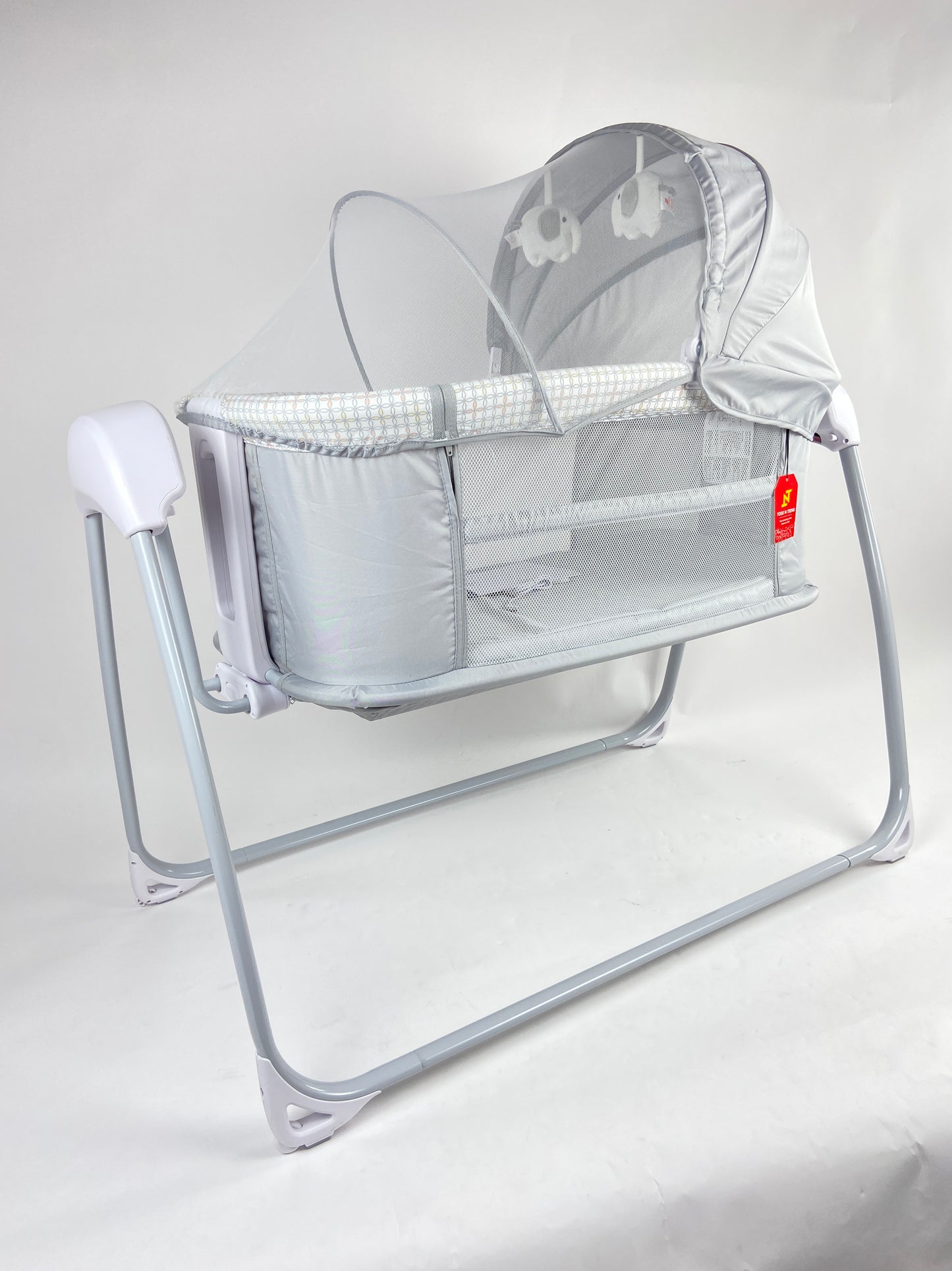 Mastela Baby Electric Bed Swing and Bassinet 4 in 1