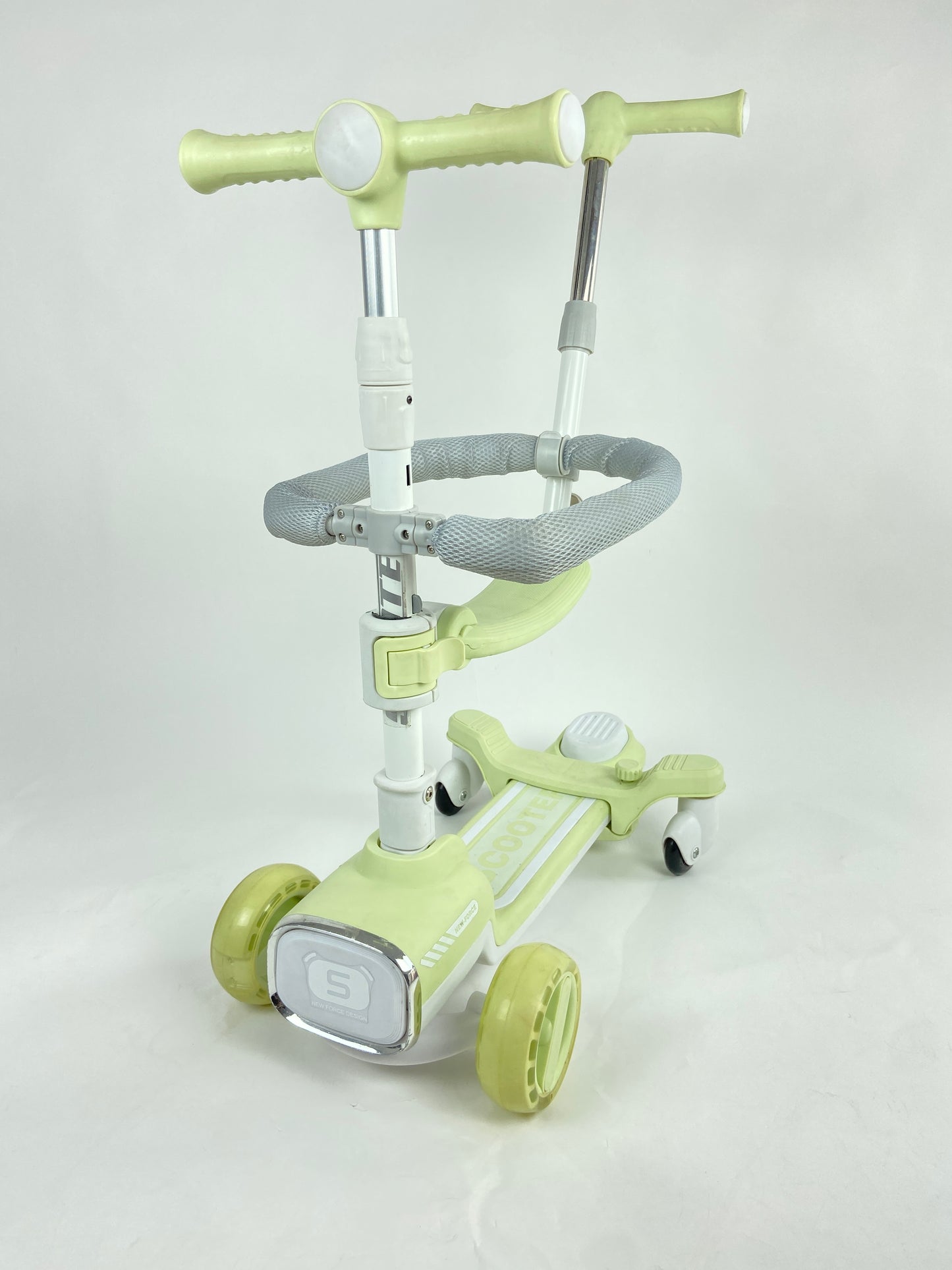 3 in 1 Stylish Scooty with Light & Sound-BZ-PY619