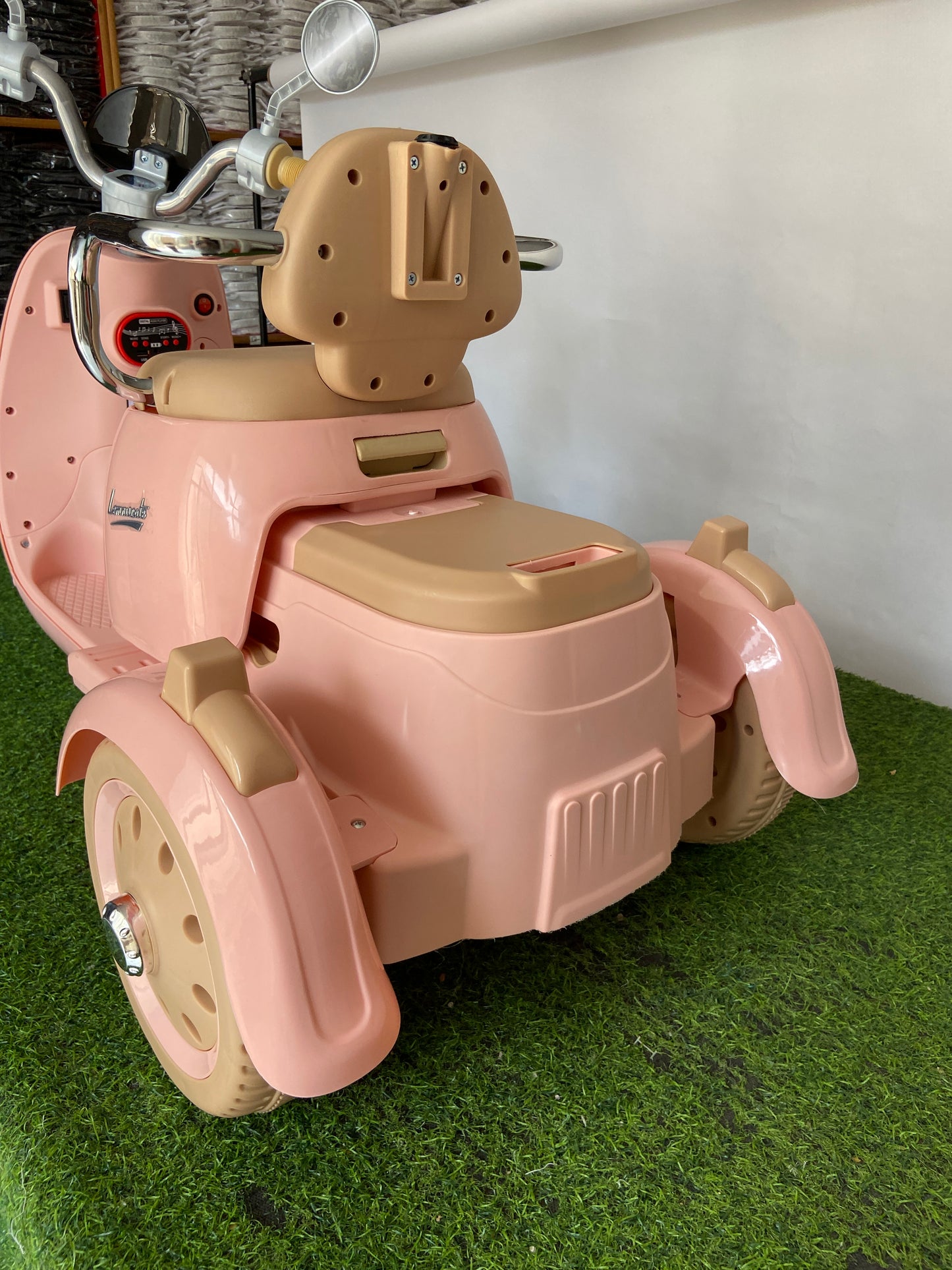 Imported Electric Luxury Double seated Scooter - M689