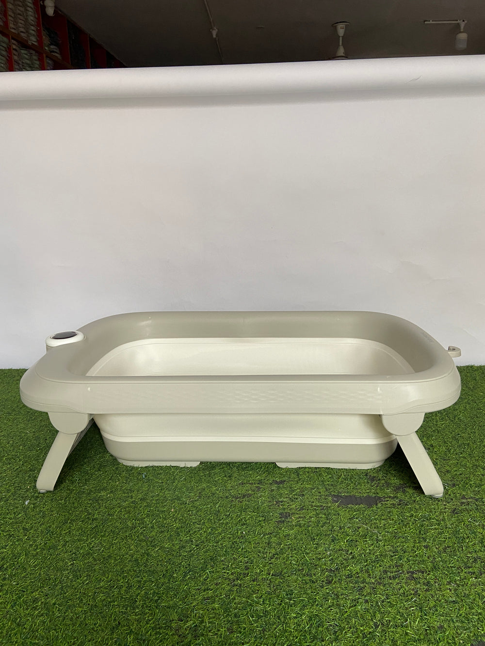 Imported Deluxe Large Baby Bather With Thermometer - 6011