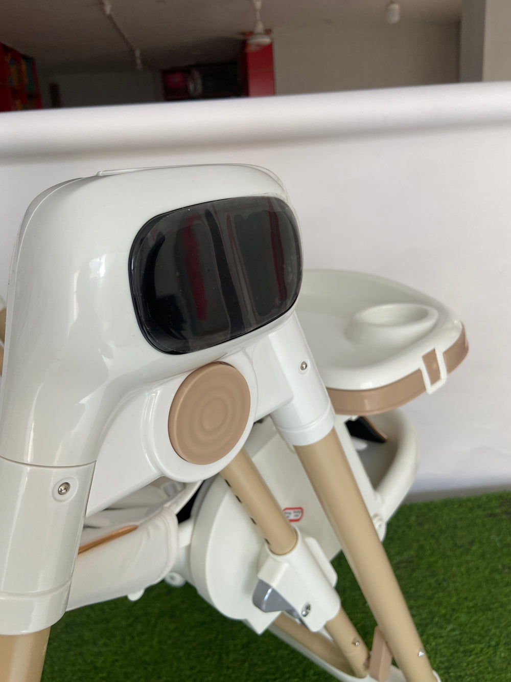 EasyMom 2-in-1 Highchair + Electric Swing - CR-V7