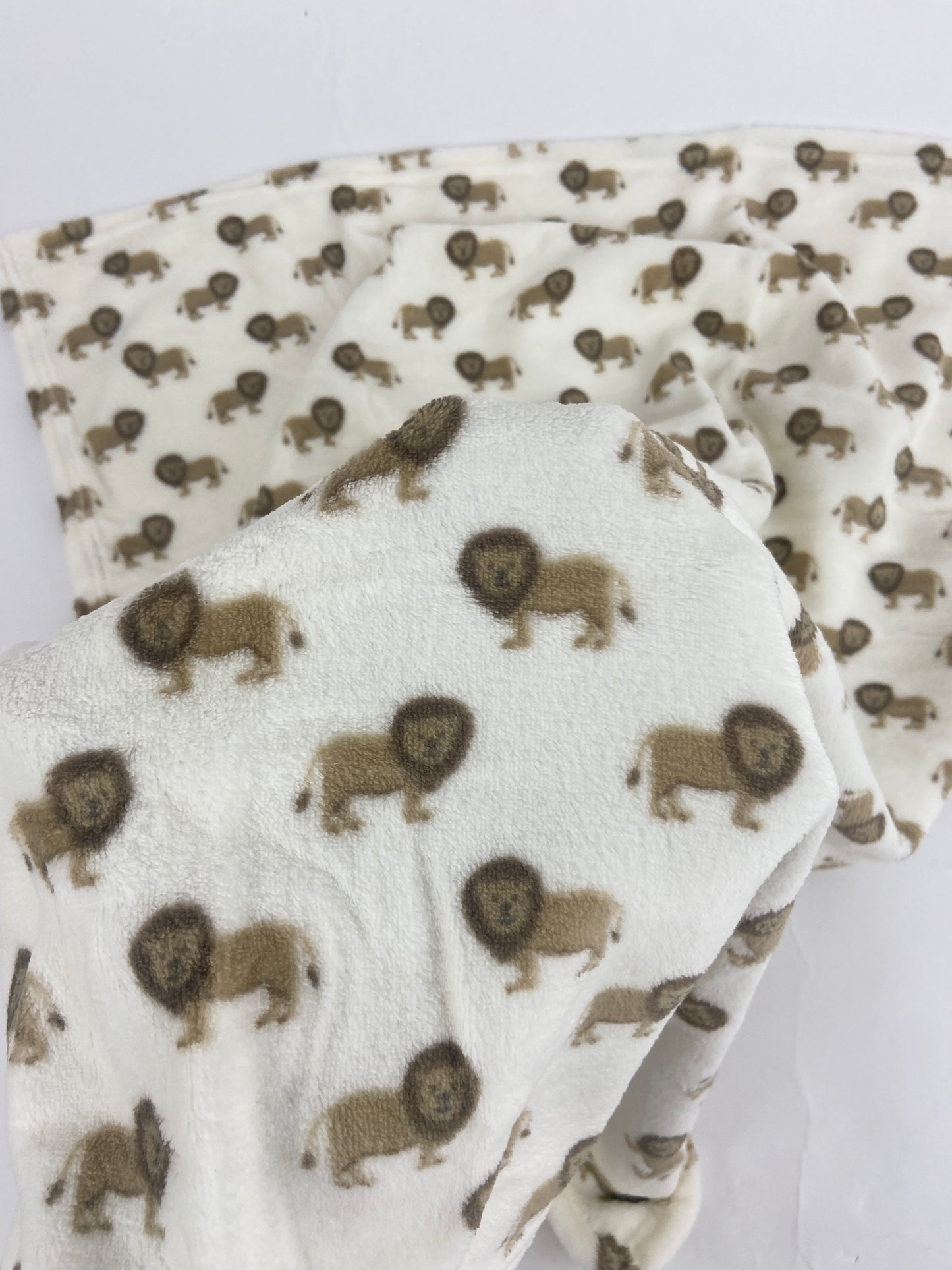 SHT437-Cozy blanket with Stuff Toy