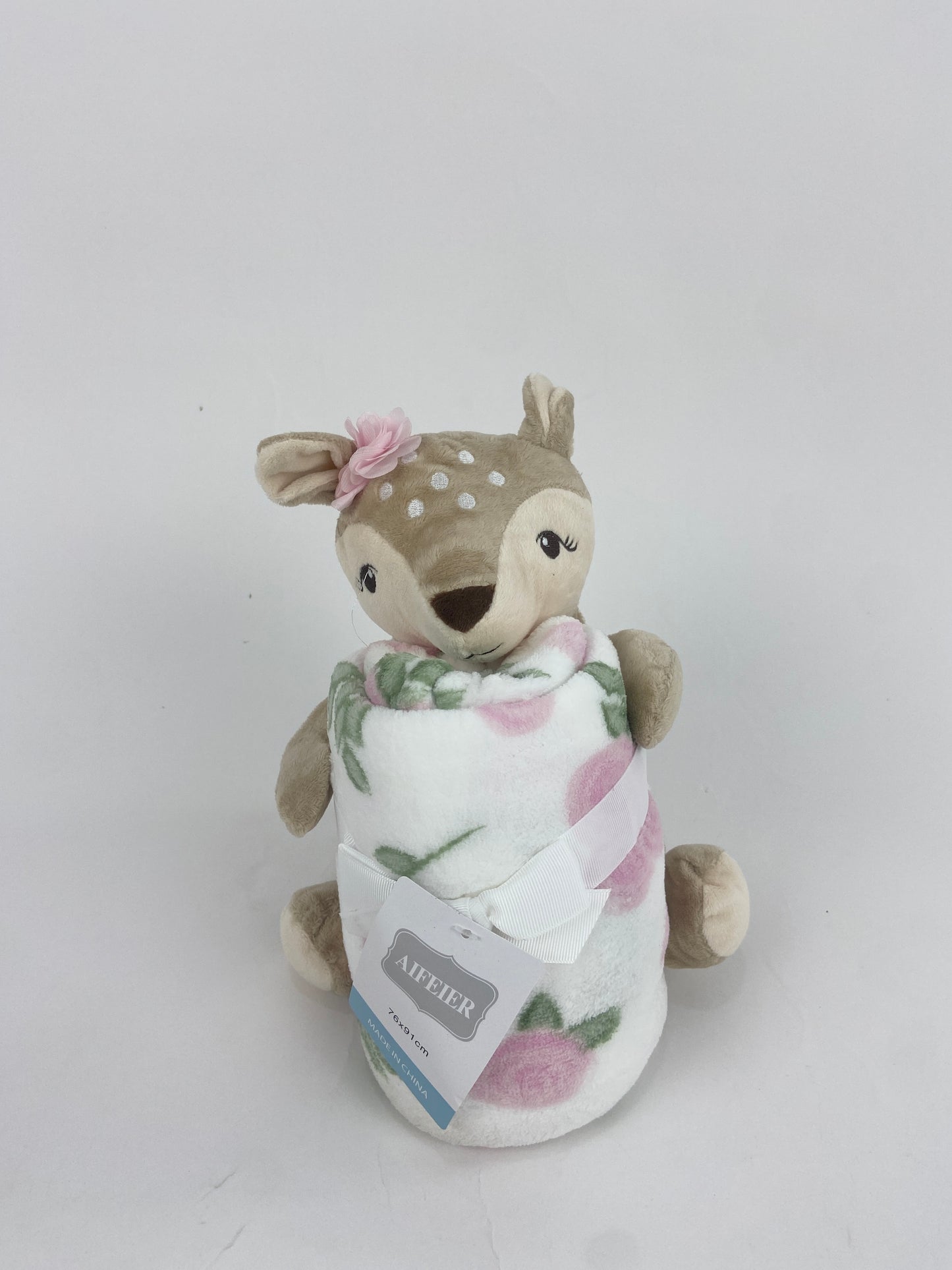 SHT438-Cozy blanket with Stuff Toy